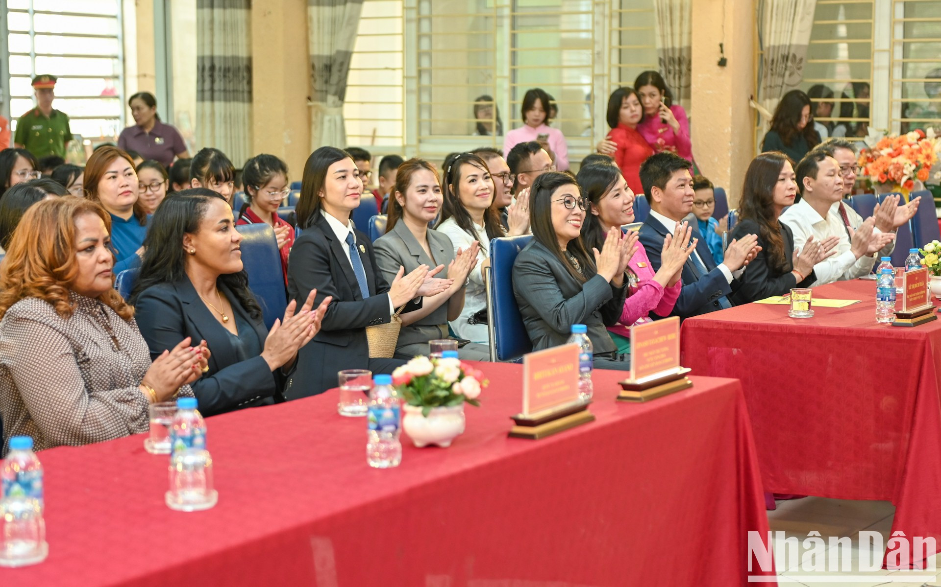 Delegados en la ceremonia. Delegados en la ceremonia.