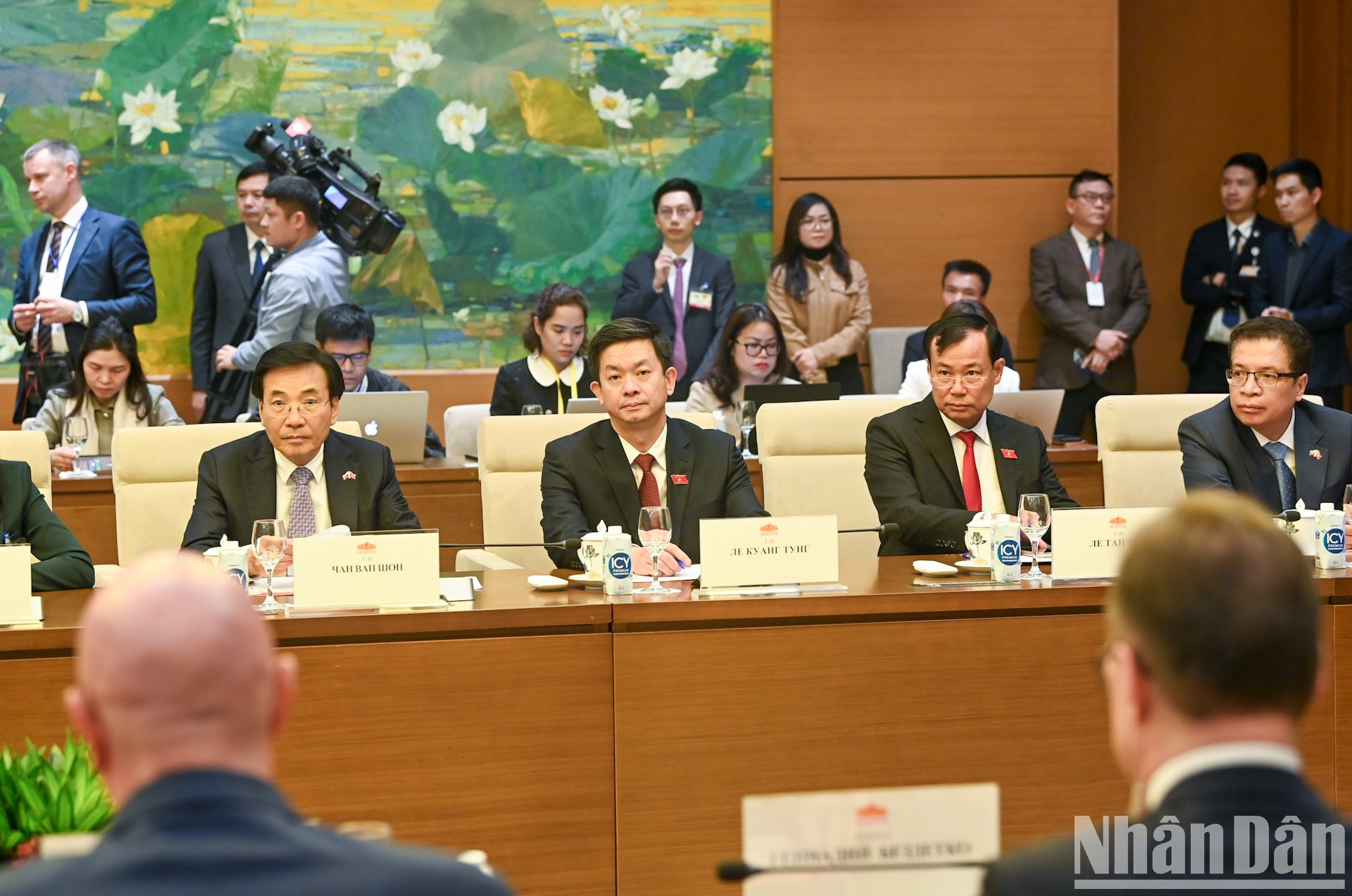 Delegados vietnamitas en la cita. Delegados vietnamitas en la cita.