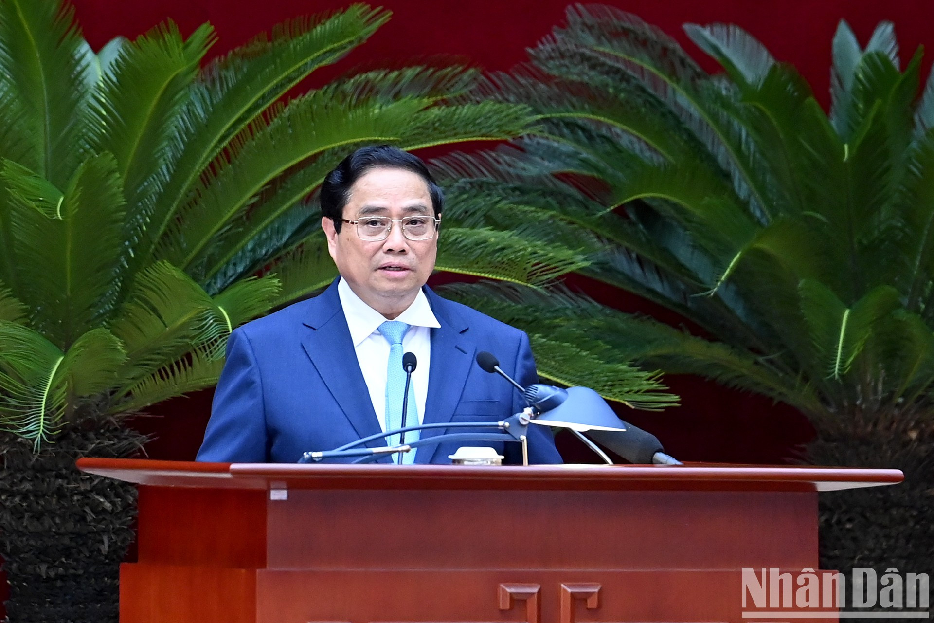 El primer ministro Pham Minh Chinh preside la sesión inaugural de la conferencia. El primer ministro Pham Minh Chinh preside la sesión inaugural de la conferencia.