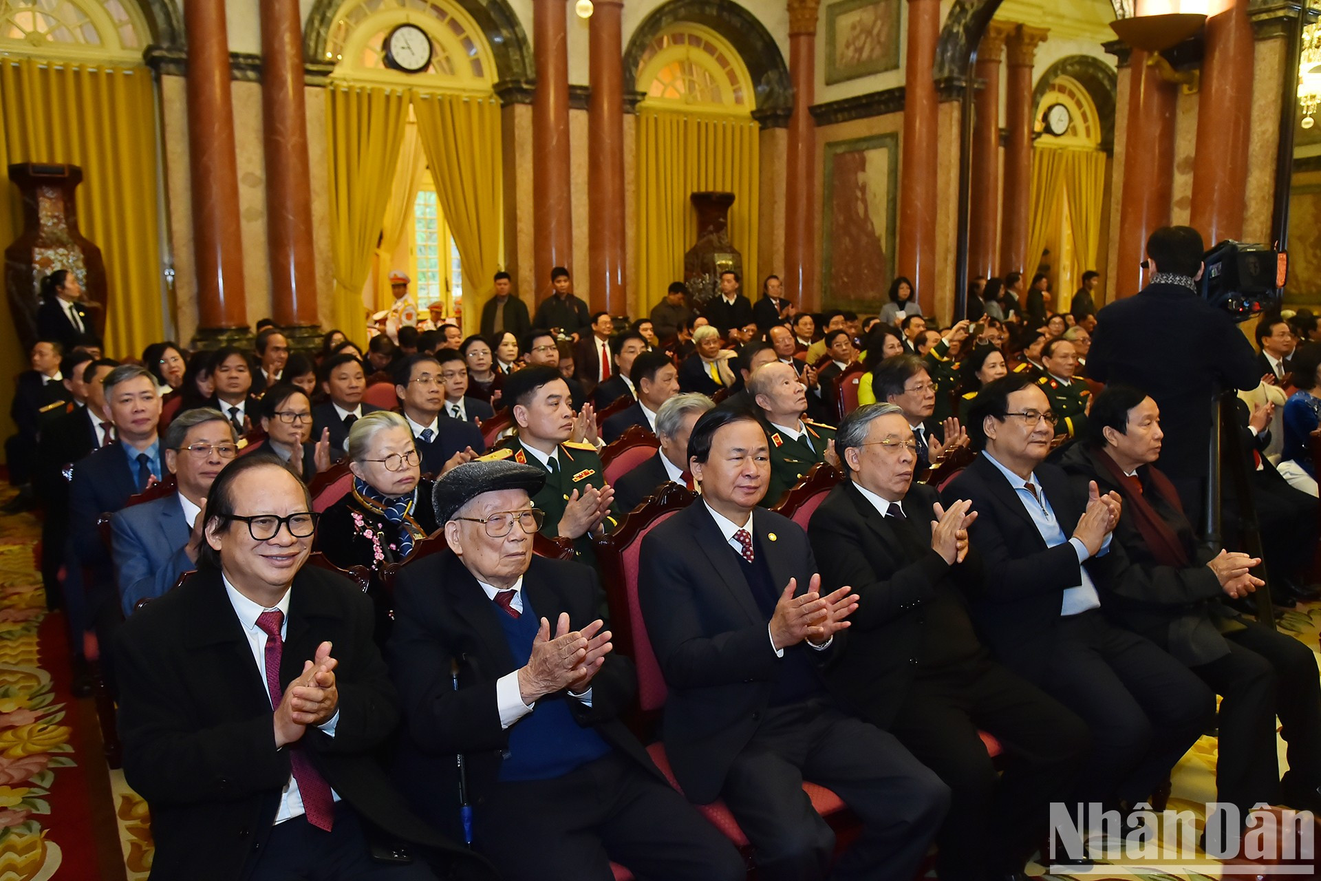 Los destacados representantes del sector salud en el evento. Los destacados representantes del sector salud en el evento.