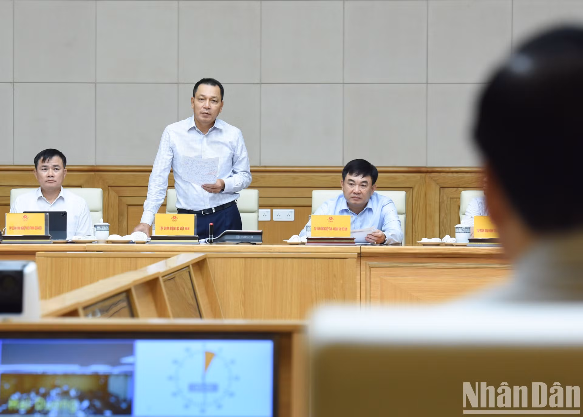 Según el presidente de la junta directiva del Grupo de electricidad de Vietnam, Dang Hoang An, el sistema básico de transmisión de energía ha sido completamente reparado.