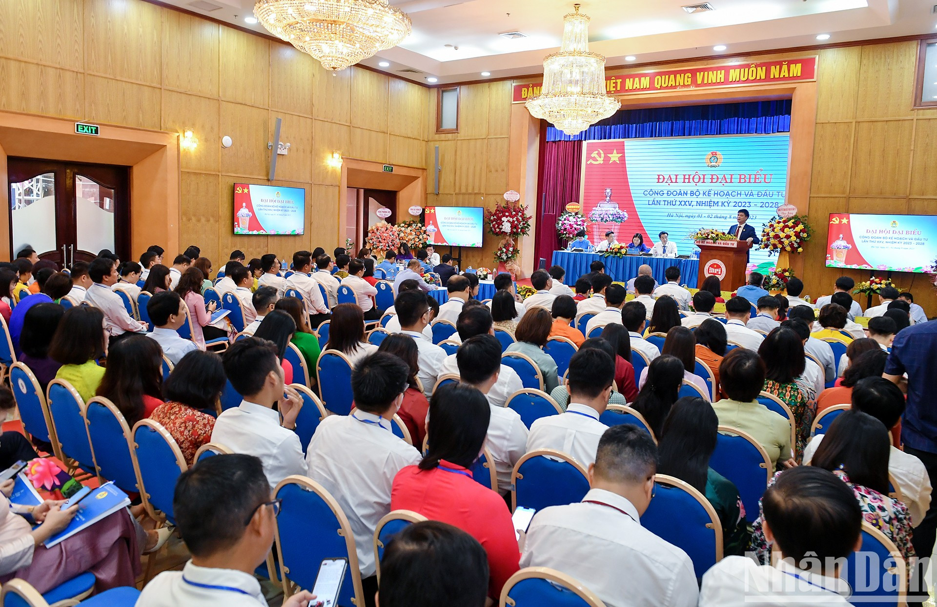 Vista general del acto. Vista general del acto.