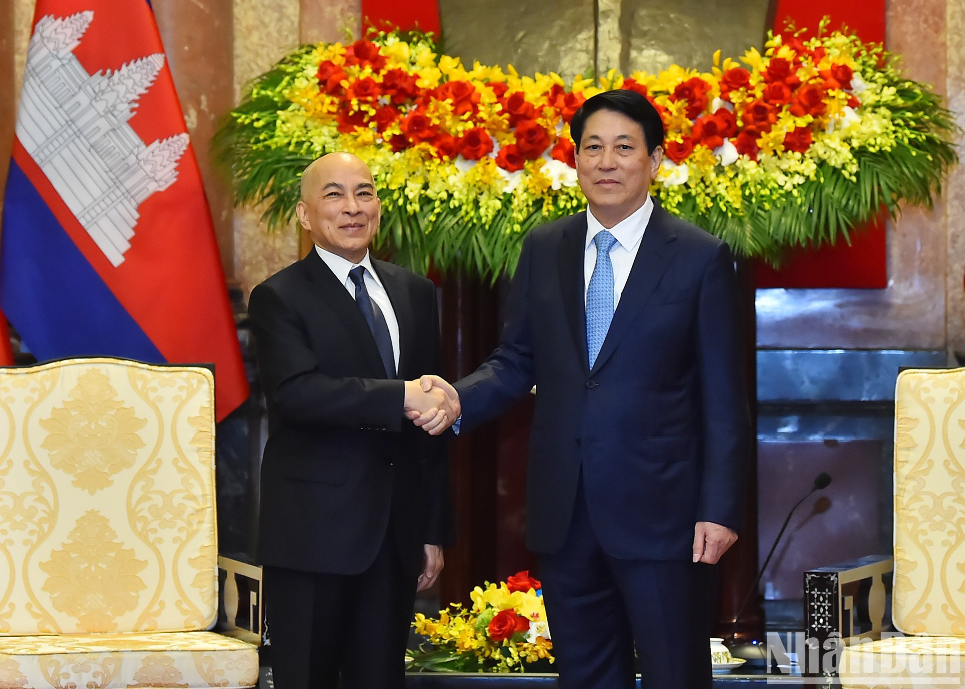 El presidente vietnamita, Luong Cuong, y el rey camboyano, Norodom Sihamoni, en la reunión. El presidente vietnamita, Luong Cuong, y el rey camboyano, Norodom Sihamoni, en la reunión.
