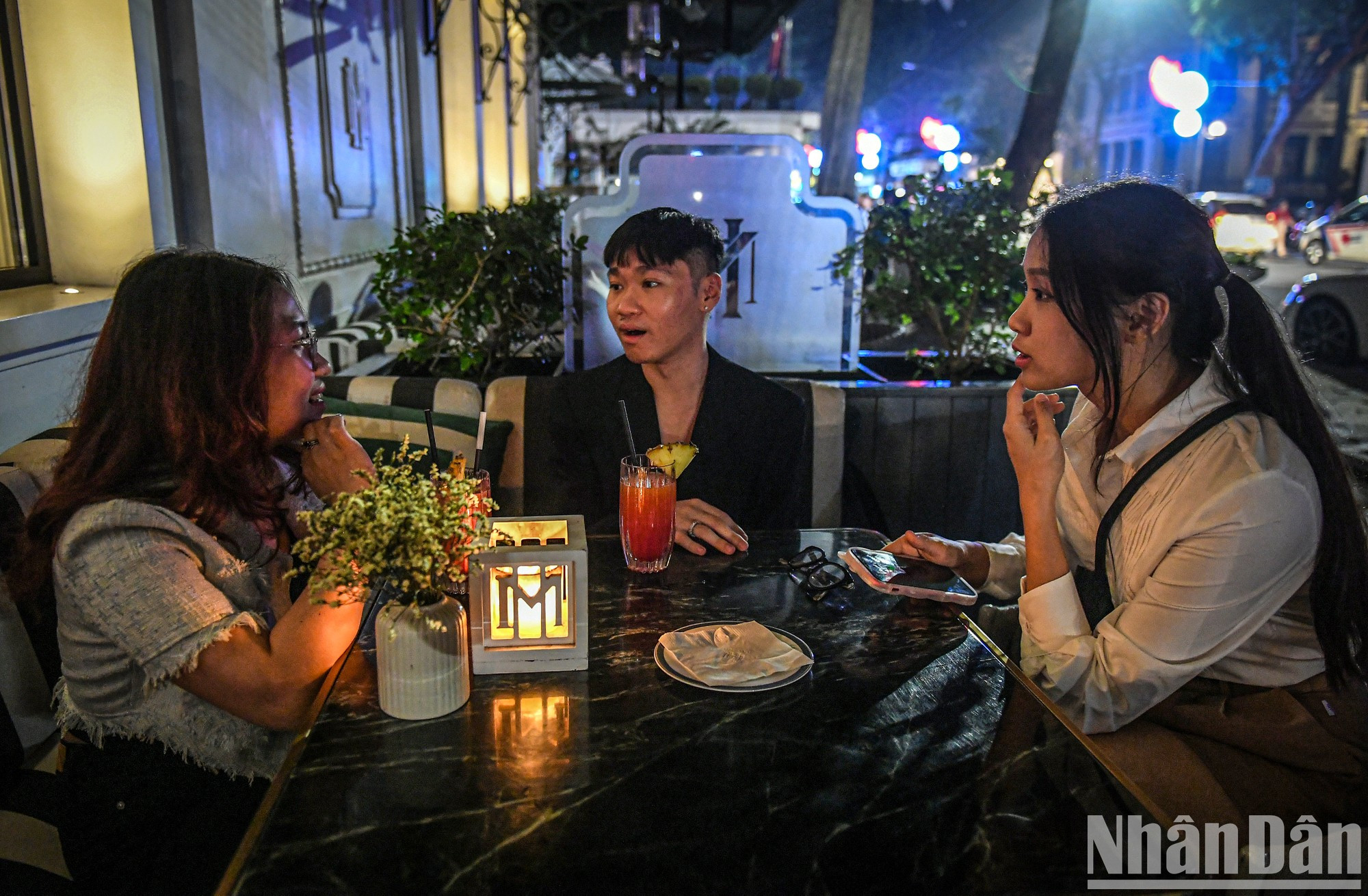 Con el mensaje “Ahorrar electricidad, adoptar un hábito”, la edición de este año recibe una respuesta entusiasta de los jóvenes. Con el mensaje “Ahorrar electricidad, adoptar un hábito”, la edición de este año recibe una respuesta entusiasta de los jóvenes.