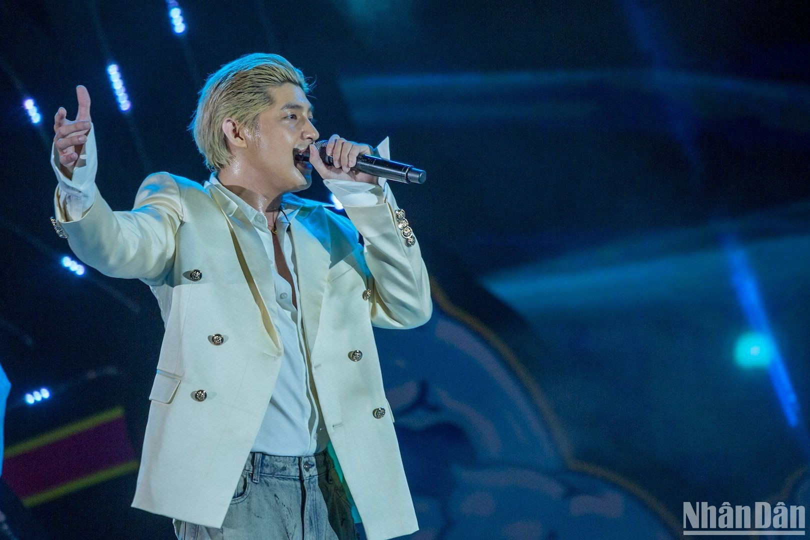 El cantante Noo Phuoc Thinh. El cantante Noo Phuoc Thinh.