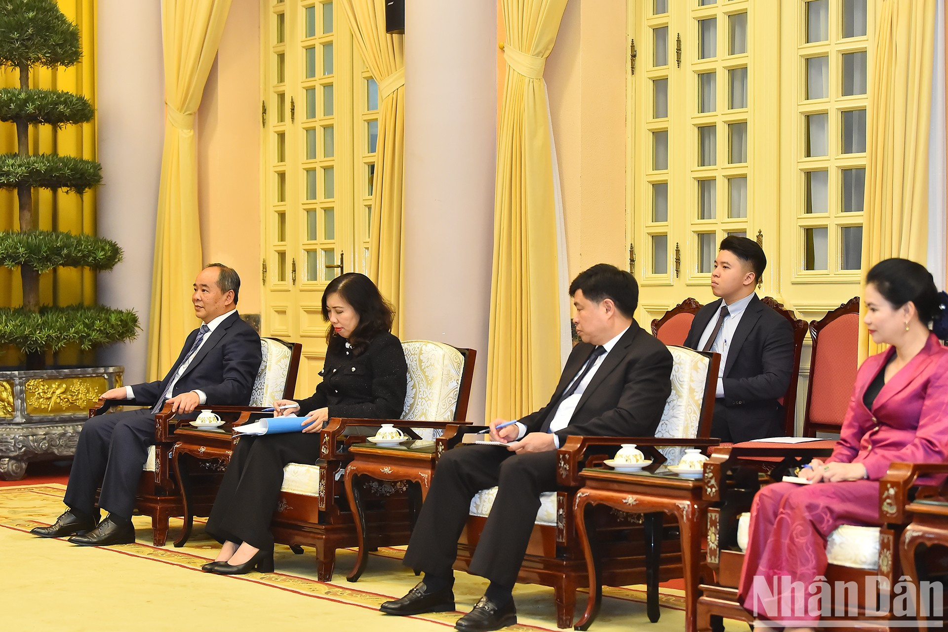 Delegados vietnamitas en el evento. Delegados vietnamitas en el evento.