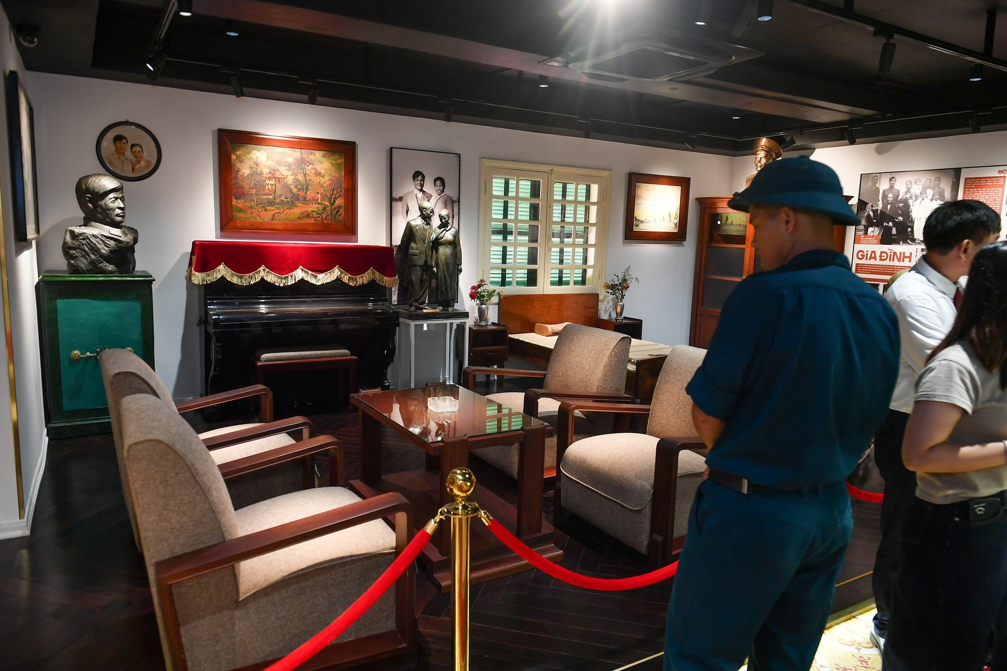 Una réplica de la cabina de trabajo del General en la zona de resistencia.