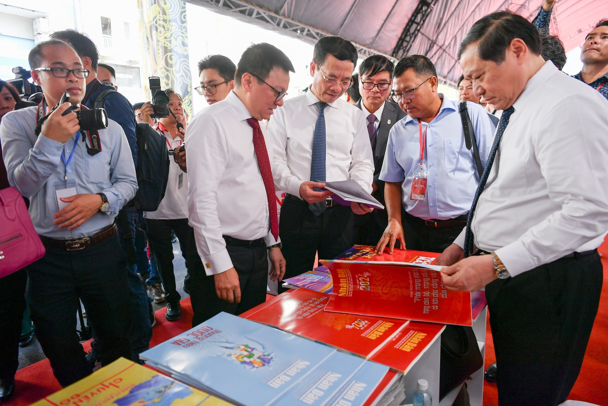 El atractivo diseño y la decoración de los pabellones son lo más destacado del festival. El atractivo diseño y la decoración de los pabellones son lo más destacado del festival.