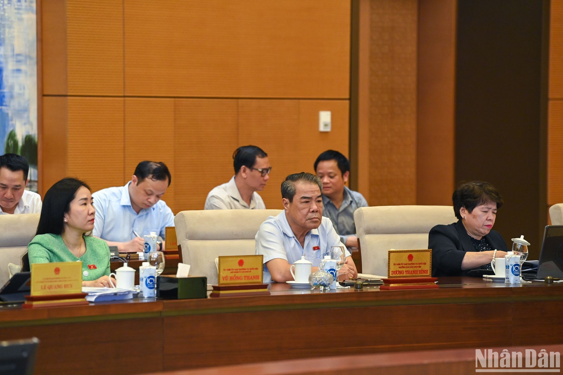 Los delegados en la reunión. Los delegados en la reunión.