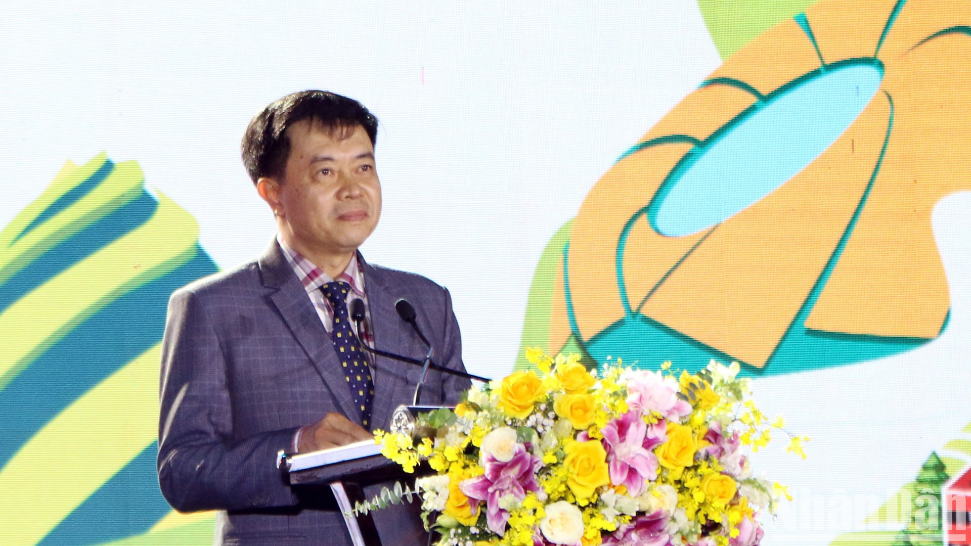 En la cita interviene Nguyen Trung Kien, director del Servicio de Cultura, Deportes y Turismo de Lam Dong.