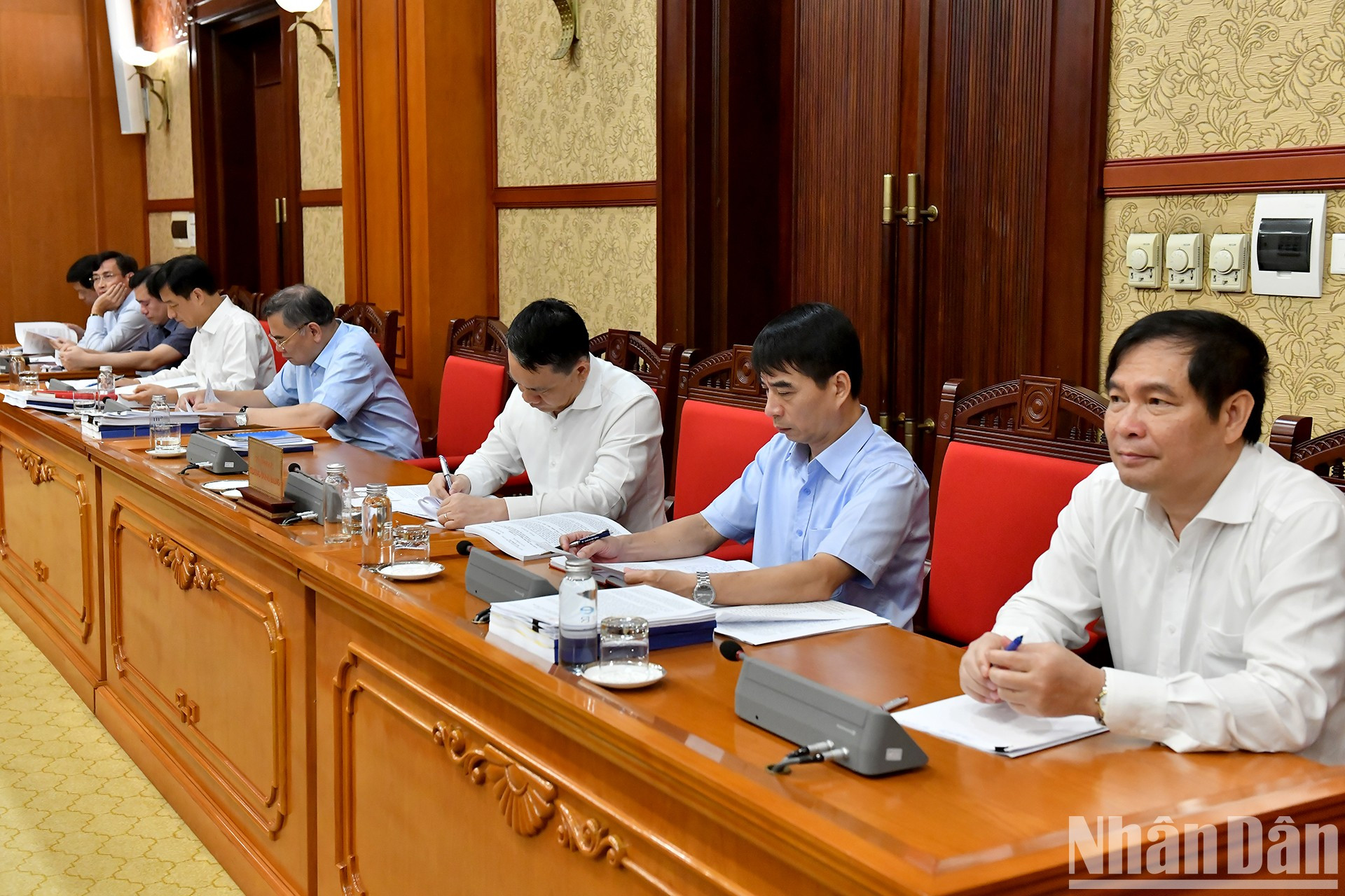 Los asistentes a la reunión.
