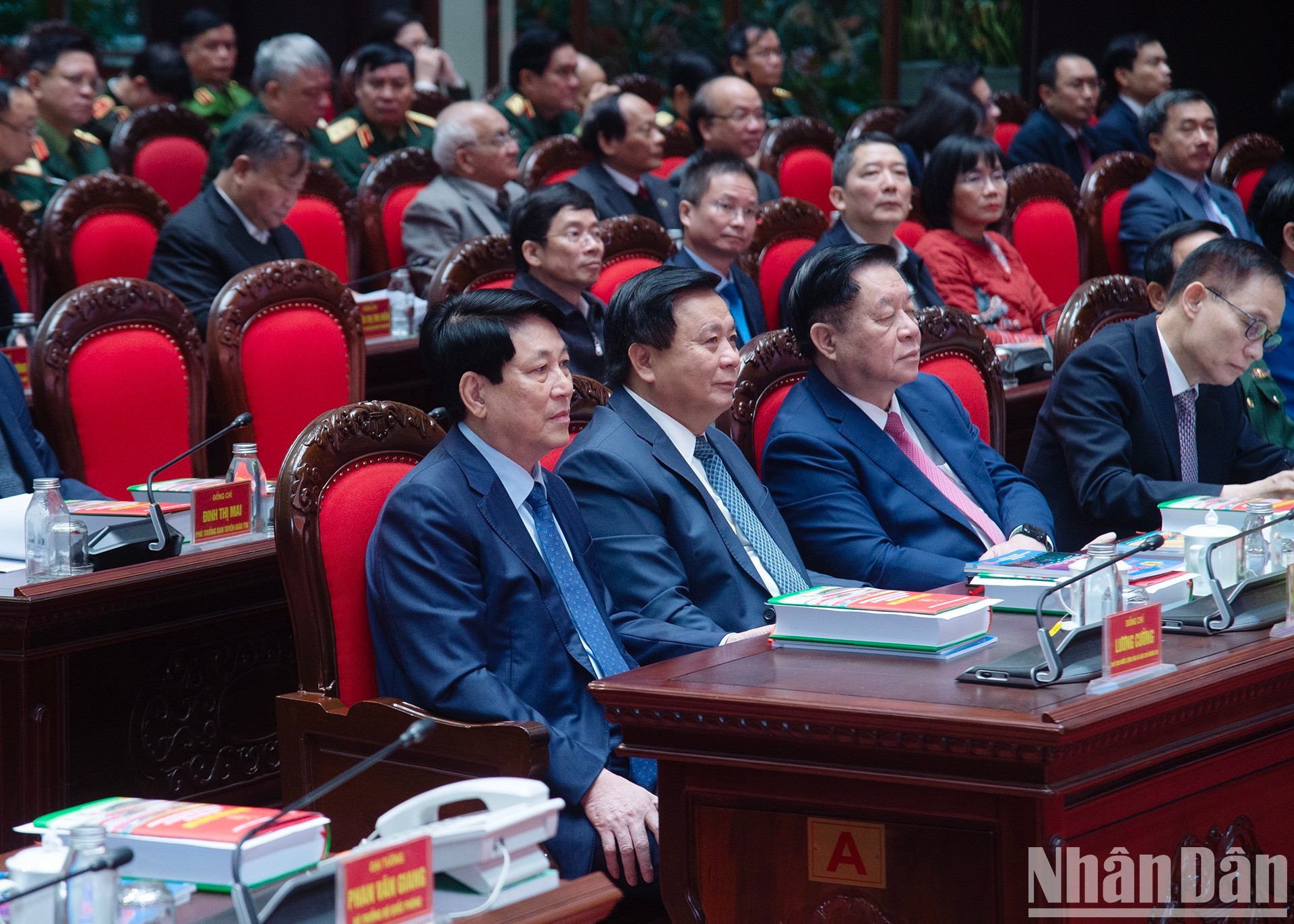 El presidente de Vietnam, Luong Cuong, y los asistentes. El presidente de Vietnam, Luong Cuong, y los asistentes.