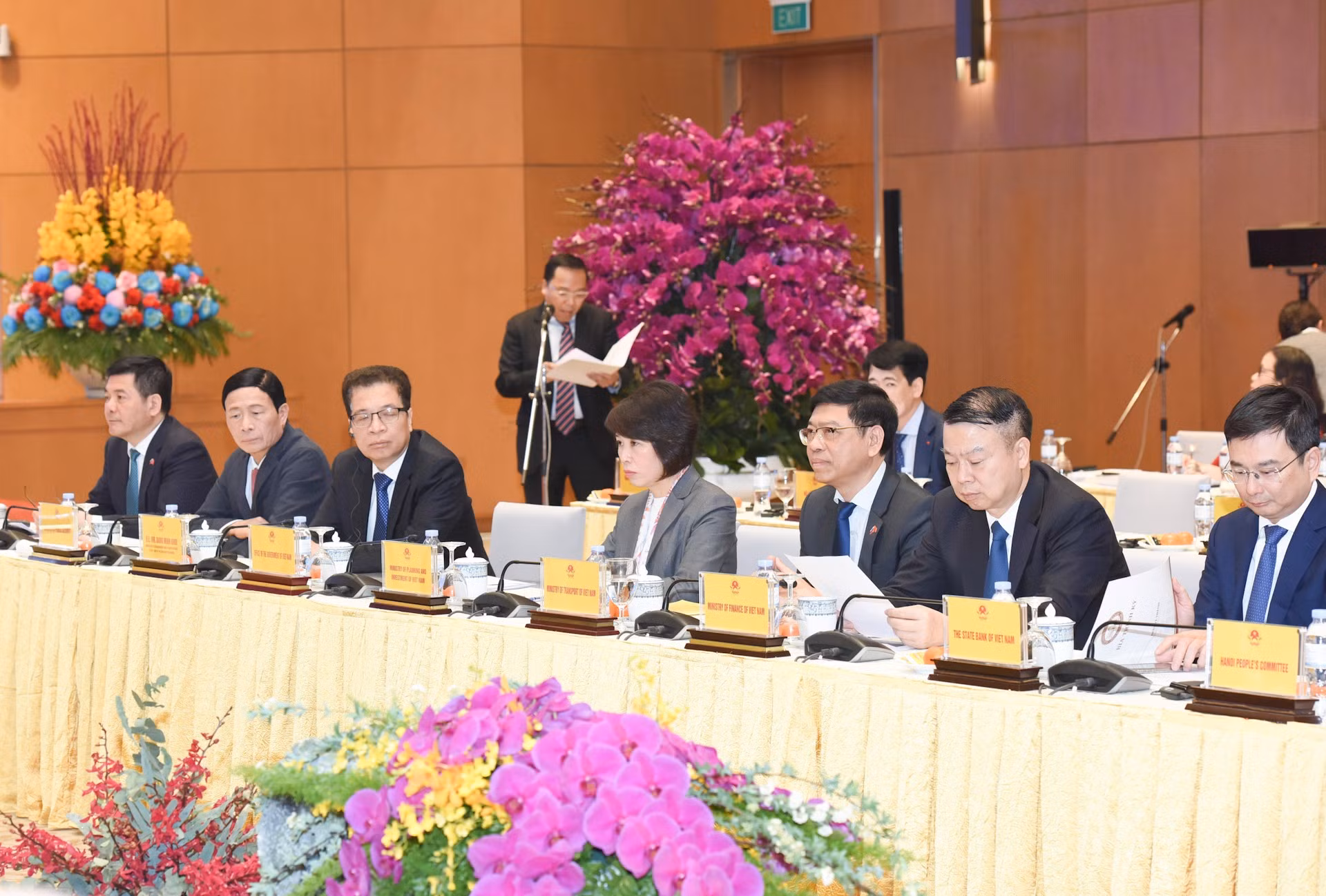 Representantes de ministerios y sectores del Gobierno vietnamita. Representantes de ministerios y sectores del Gobierno vietnamita.