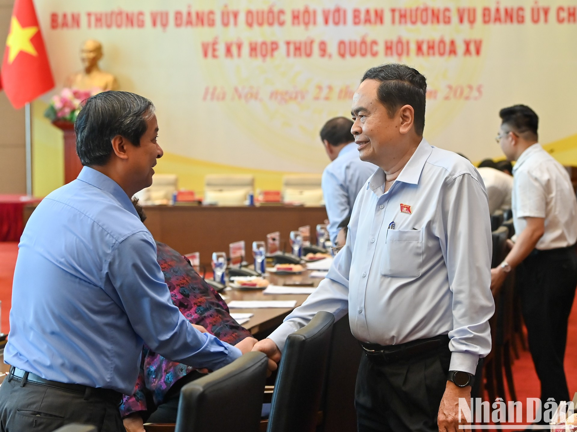 El secretario del Comité partidista y presidente de la Asamblea Nacional, Tran Thanh Man, y delegados en el evento. El secretario del Comité partidista y presidente de la Asamblea Nacional, Tran Thanh Man, y delegados en el evento.