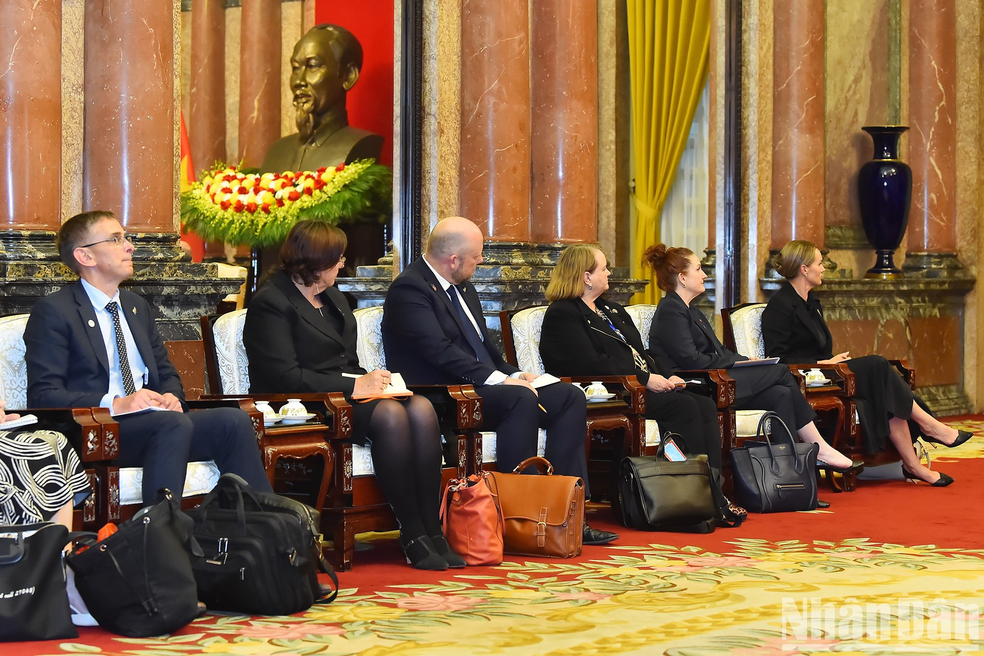Miembros de la delegación de Nueva Zelanda en el encuentro.