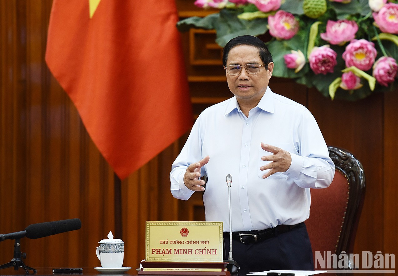 Minh Chinh señala seis lecciones valiosas para continuar implementando el trabajo.