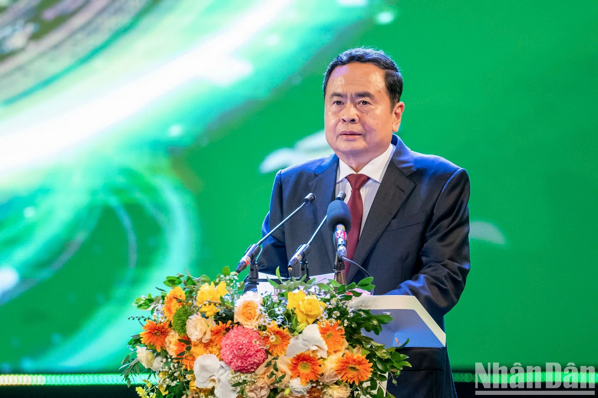 El máximo dirigente legislativo vietnamita, Tran Thanh Man, habla en la cita. El máximo dirigente legislativo vietnamita, Tran Thanh Man, habla en la cita.