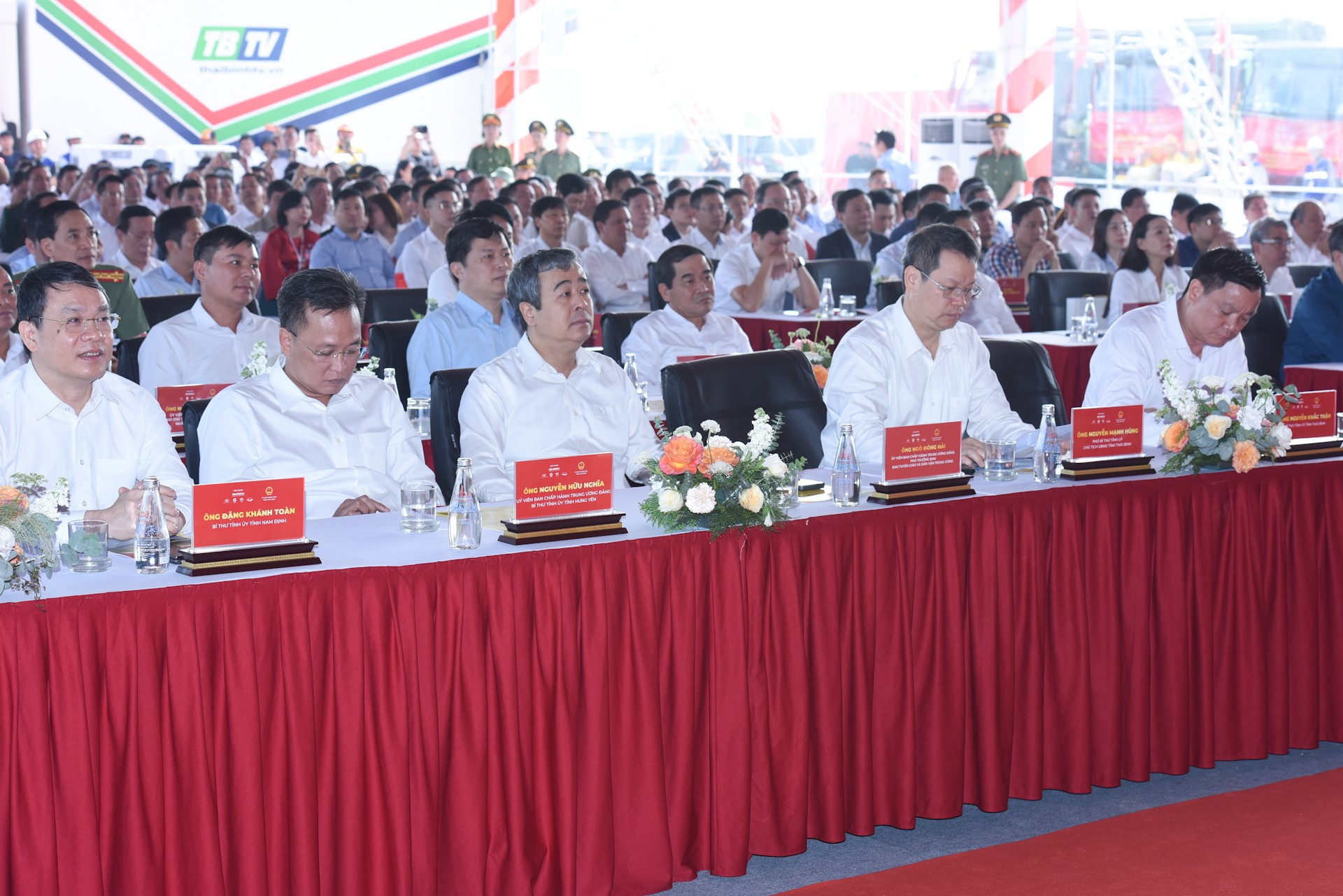 Delegados en la ceremonia inaugural. Delegados en la ceremonia inaugural.