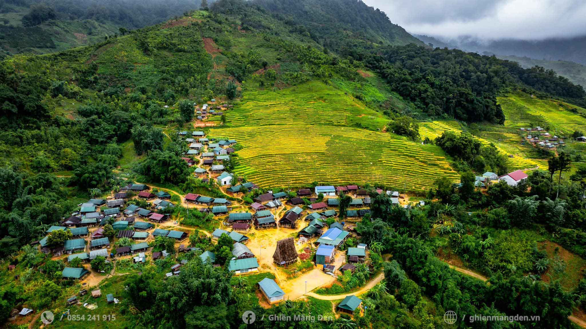 A unos 115 kilómetros del centro de la ciudad de Kon Tum, a lo largo de la carretera provincial 672, se encuentra la aldea de Le Toan, "escondida" bajo la montaña de Ngoc Linh, con una belleza salvaje. (Foto: Do Do). A unos 115 kilómetros del centro de la ciudad de Kon Tum, a lo largo de la carretera provincial 672, se encuentra la aldea de Le Toan, "escondida" bajo la montaña de Ngoc Linh, con una belleza salvaje. (Foto: Do Do).