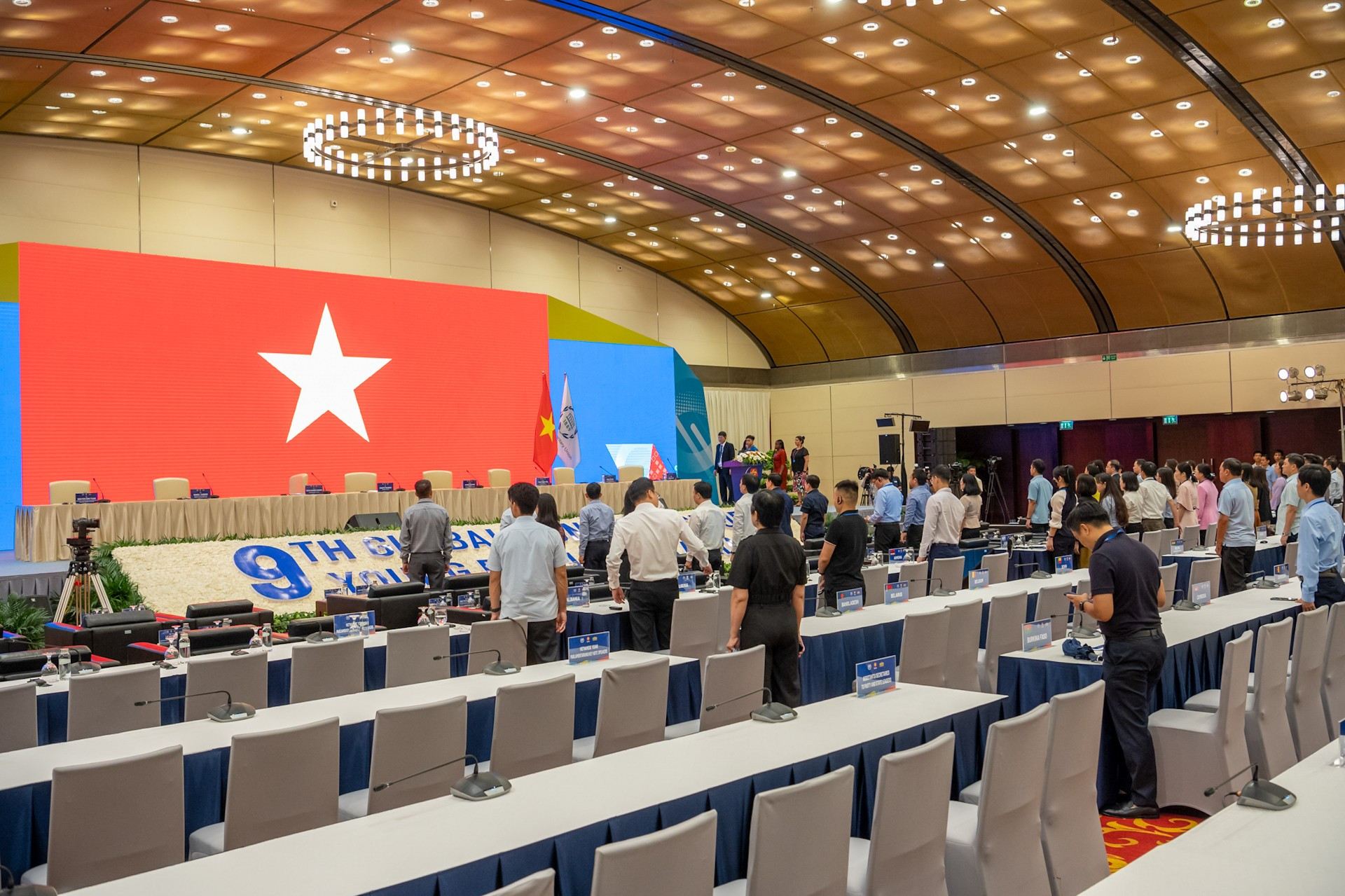 La sala principal donde tendrá lugar las sesiones de apertura y clausura. La sala principal donde tendrá lugar las sesiones de apertura y clausura.