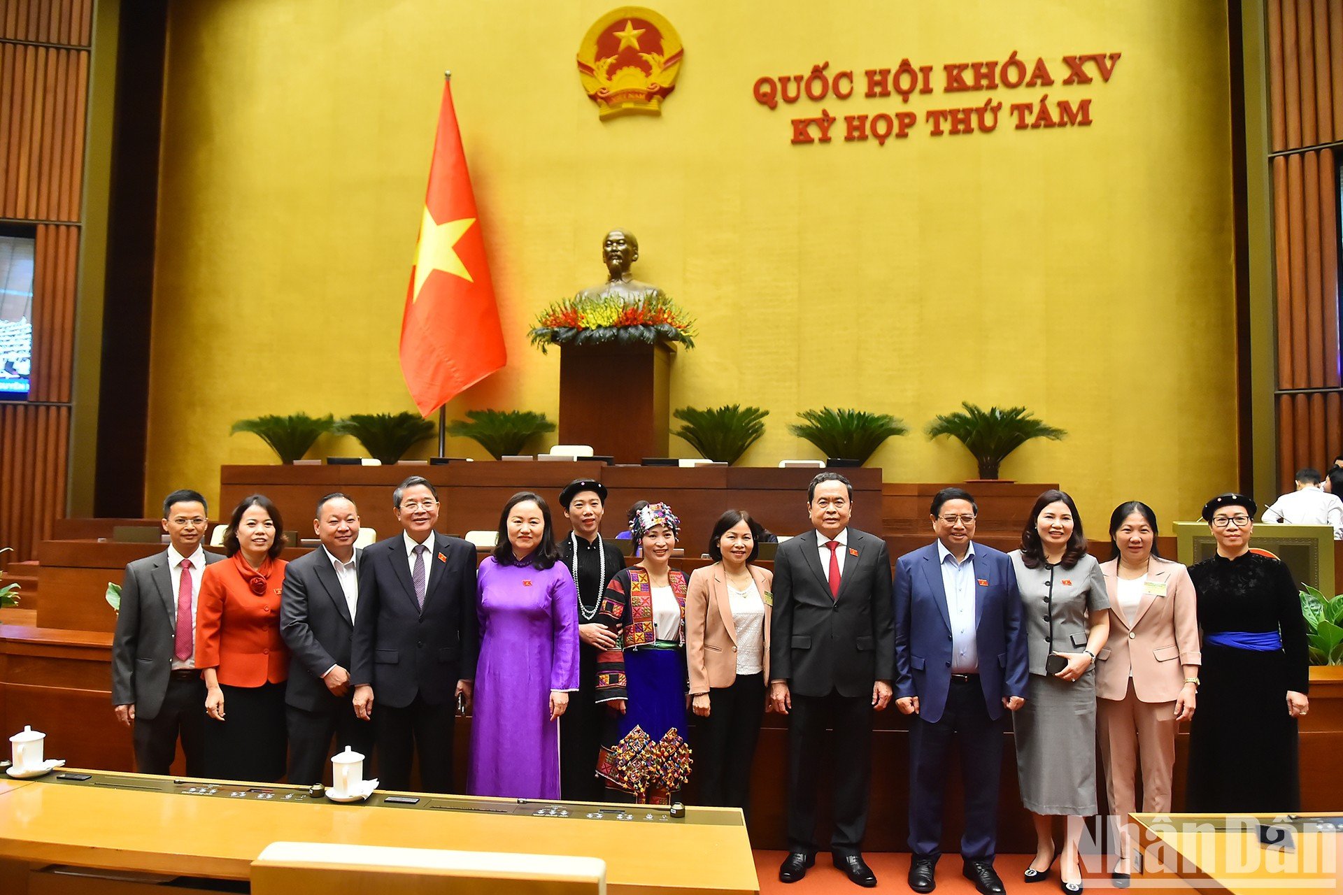 [Foto] Asamblea Nacional de Vietnam inicia sesiones de interpelación ảnh 13