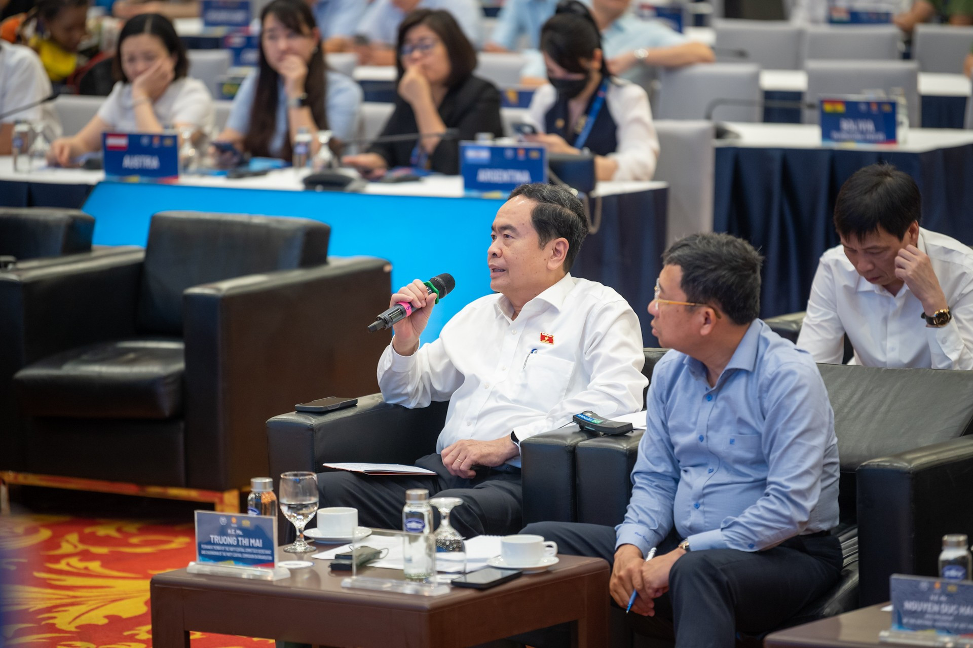 El vicepresidente permanente de la Asamblea Nacional, Tran Thanh Man, interviene en el acto. El vicepresidente permanente de la Asamblea Nacional, Tran Thanh Man, interviene en el acto.