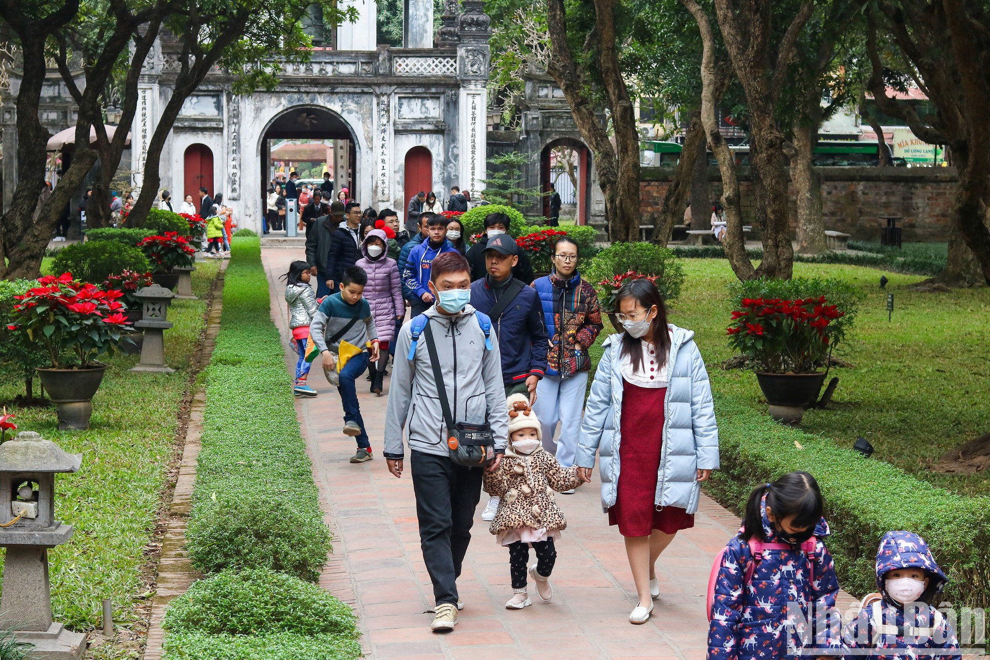 La mayoría de los visitantes son jóvenes deseosos de un nuevo año escolar con notas altas. La mayoría de los visitantes son jóvenes deseosos de un nuevo año escolar con notas altas.
