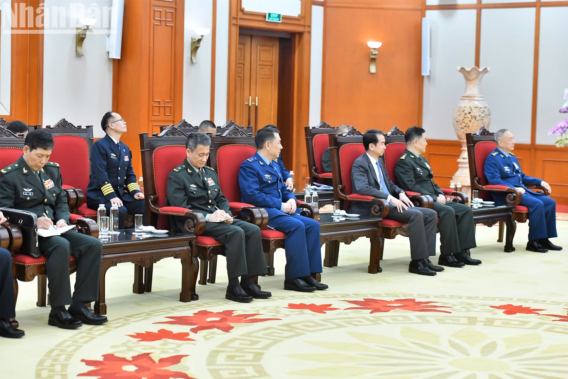Delegados chinos en el encuentro.