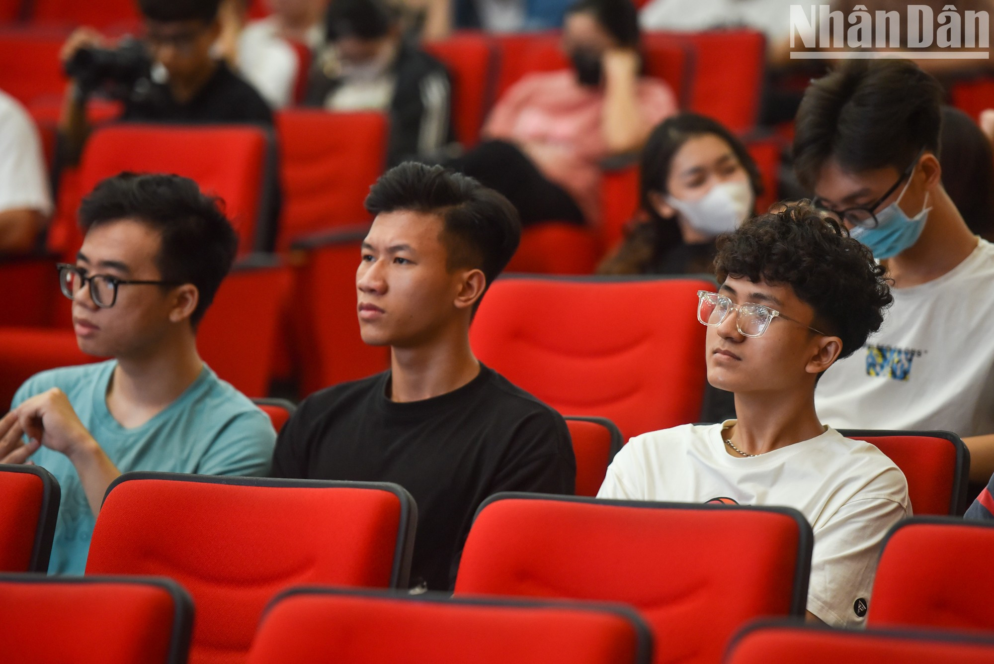 Al seminario asistieron numerosos estudiantes de la Academia de Tecnología de Correos y Telecomunicaciones. Al seminario asistieron numerosos estudiantes de la Academia de Tecnología de Correos y Telecomunicaciones.