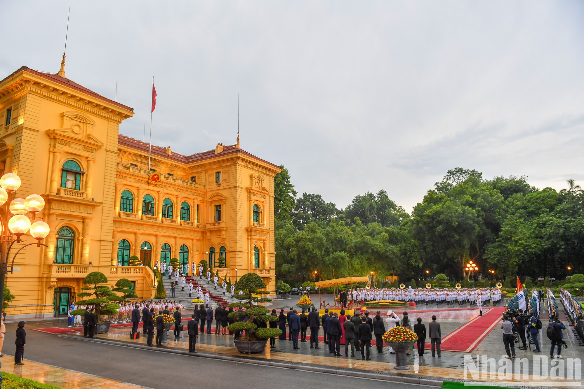 La recepción ceremonial en el Palacio Presidencial.