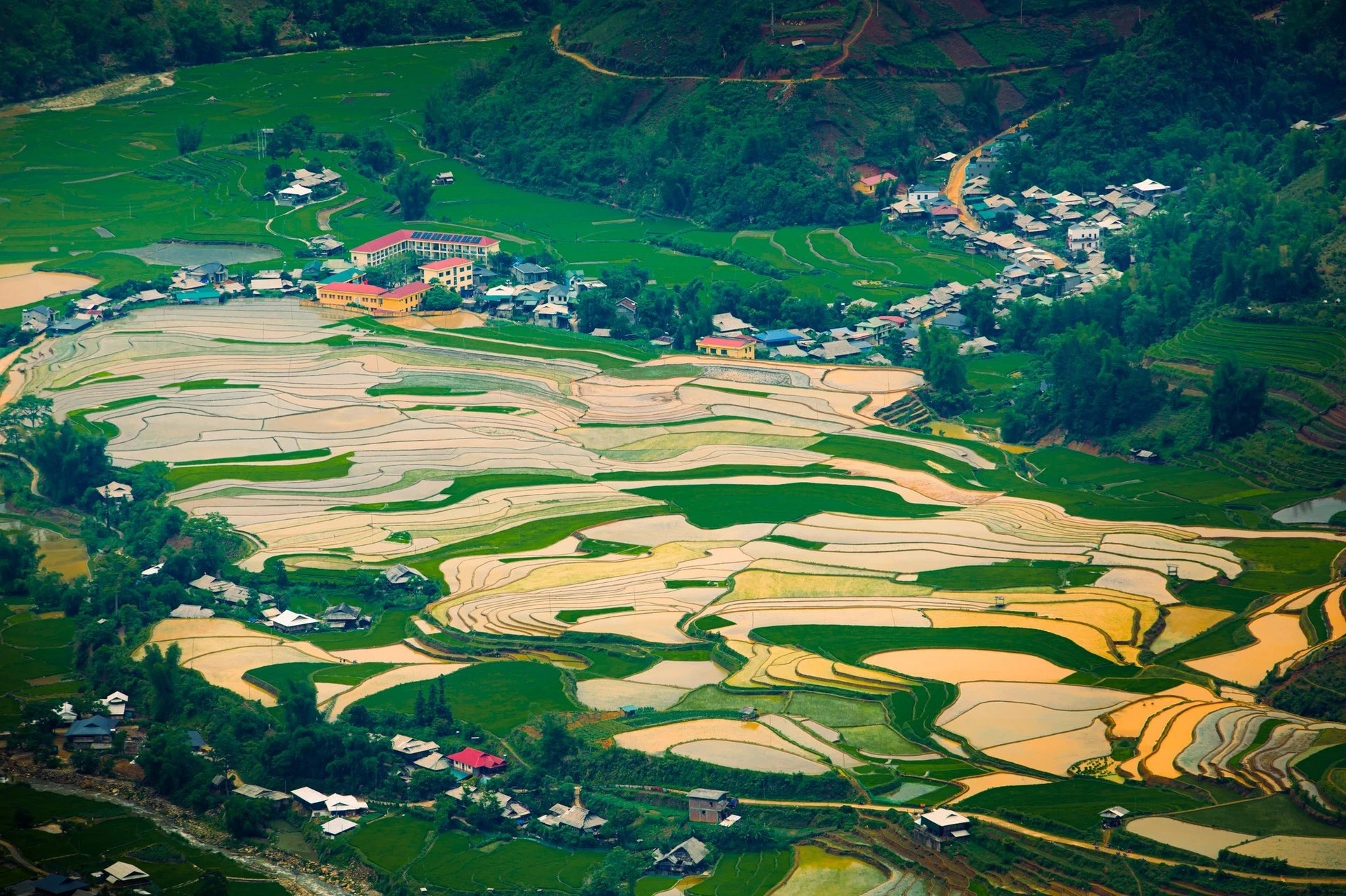 Según Giang A Chay, guía turístico local, la temporada de lluvias atrae más a los fotógrafos.
