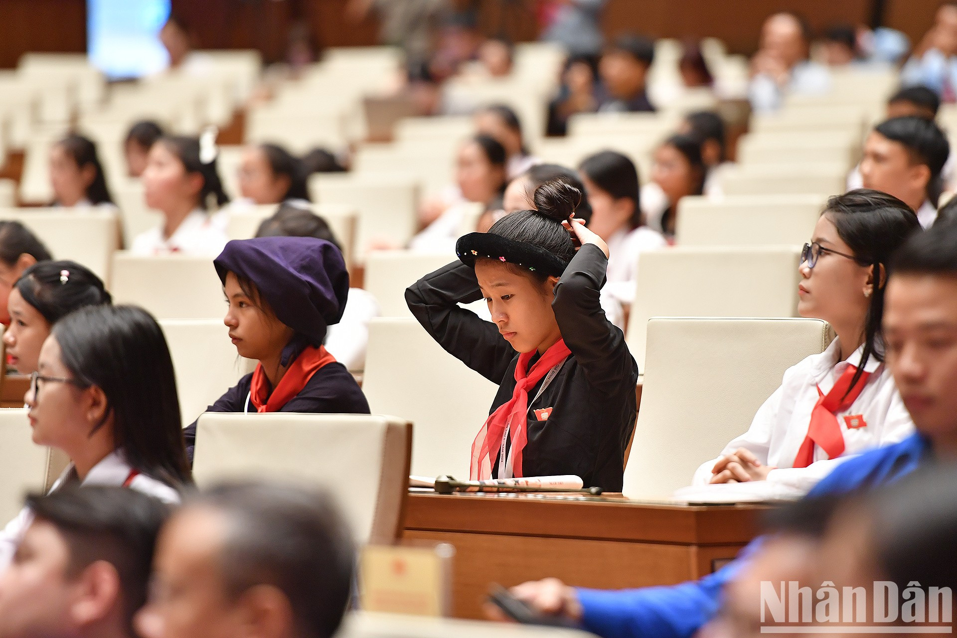 Muchos delegados de minorías étnicas esperan una mayor colaboración de todos los niveles, sectores y autoridades en controlar los cigarrillos electrónicos y el tabaco calentado en el entorno escolar.