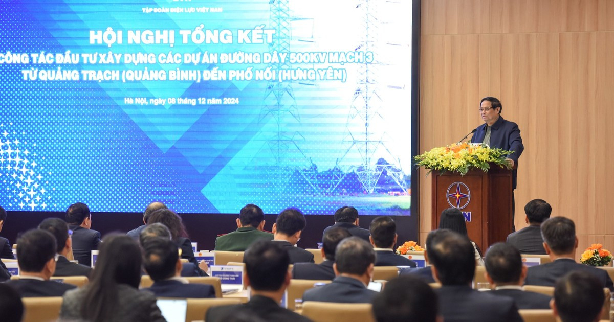El primer ministro de Vietnam, Pham Minh Chinh, habla en la cita. 