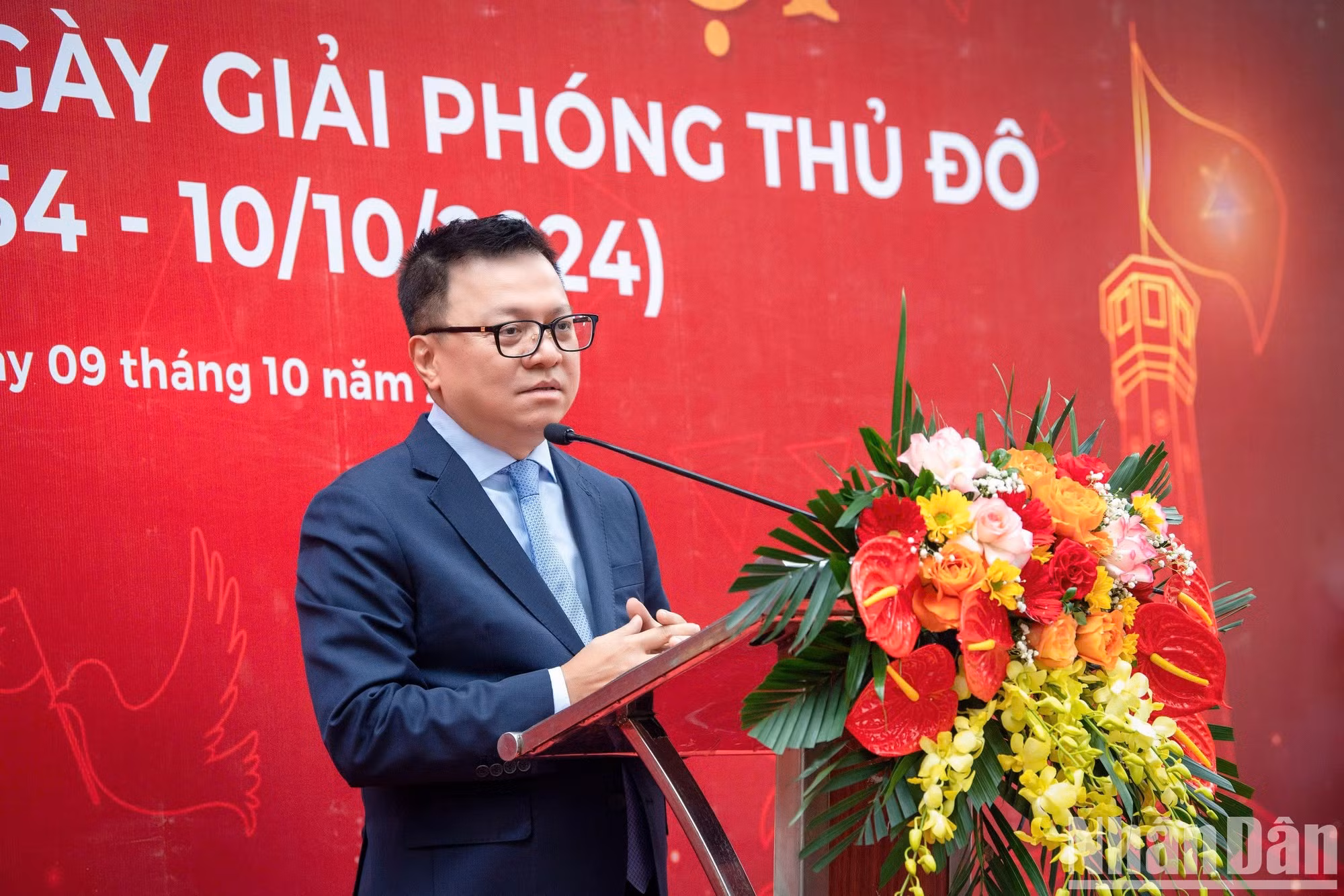 El presidente-editor del periódico Nhan Dan, Le Quoc Minh, pronuncia el discurso inaugural.