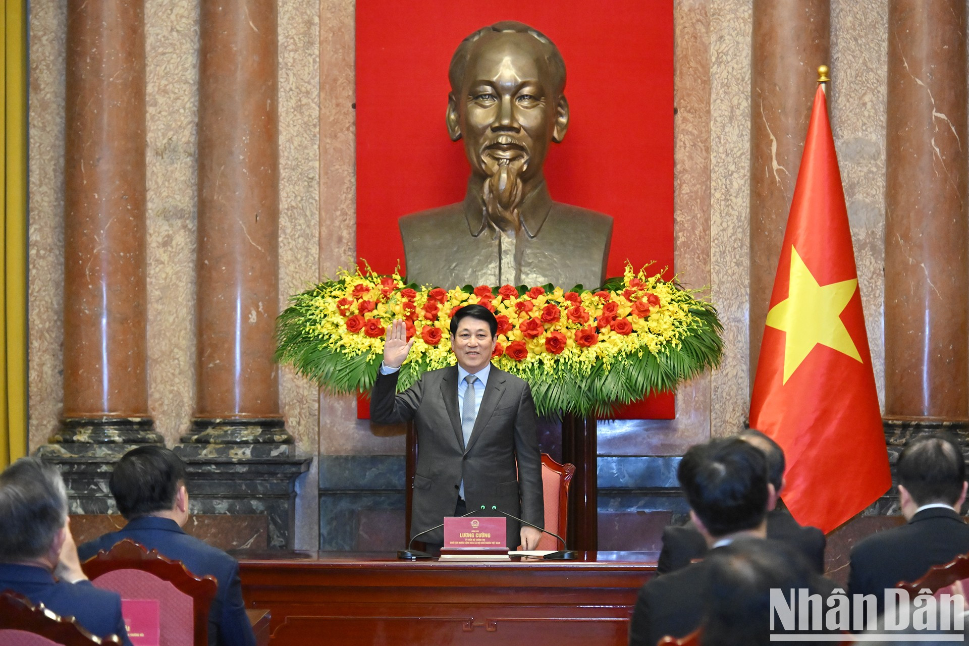El jefe del Estado vietnamita habla en el encuentro. El jefe del Estado vietnamita habla en el encuentro.