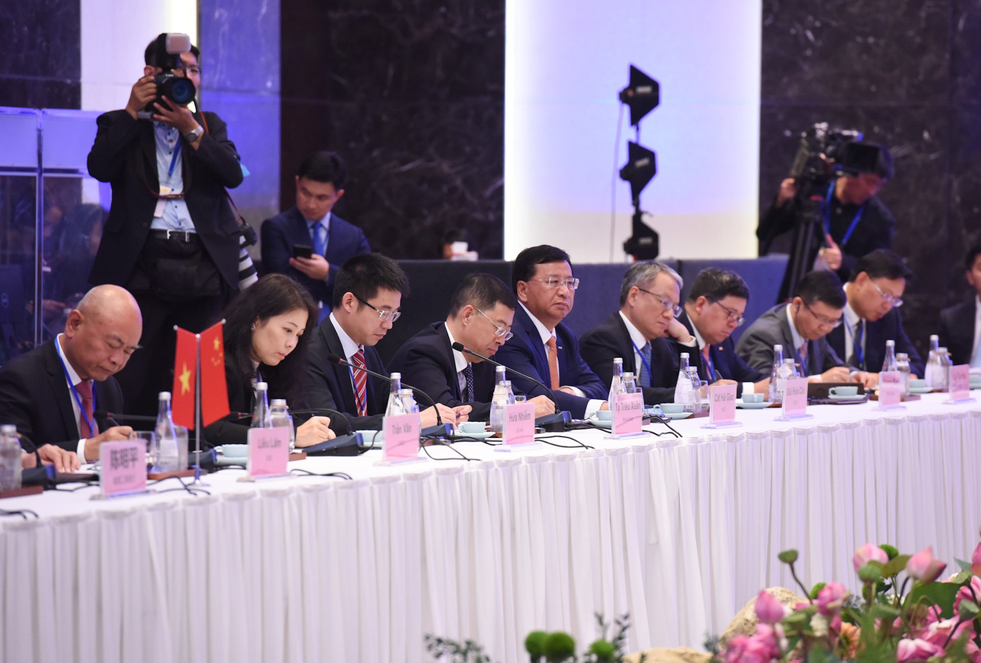 Representantes de empresas chinas asisten al taller. Representantes de empresas chinas asisten al taller.