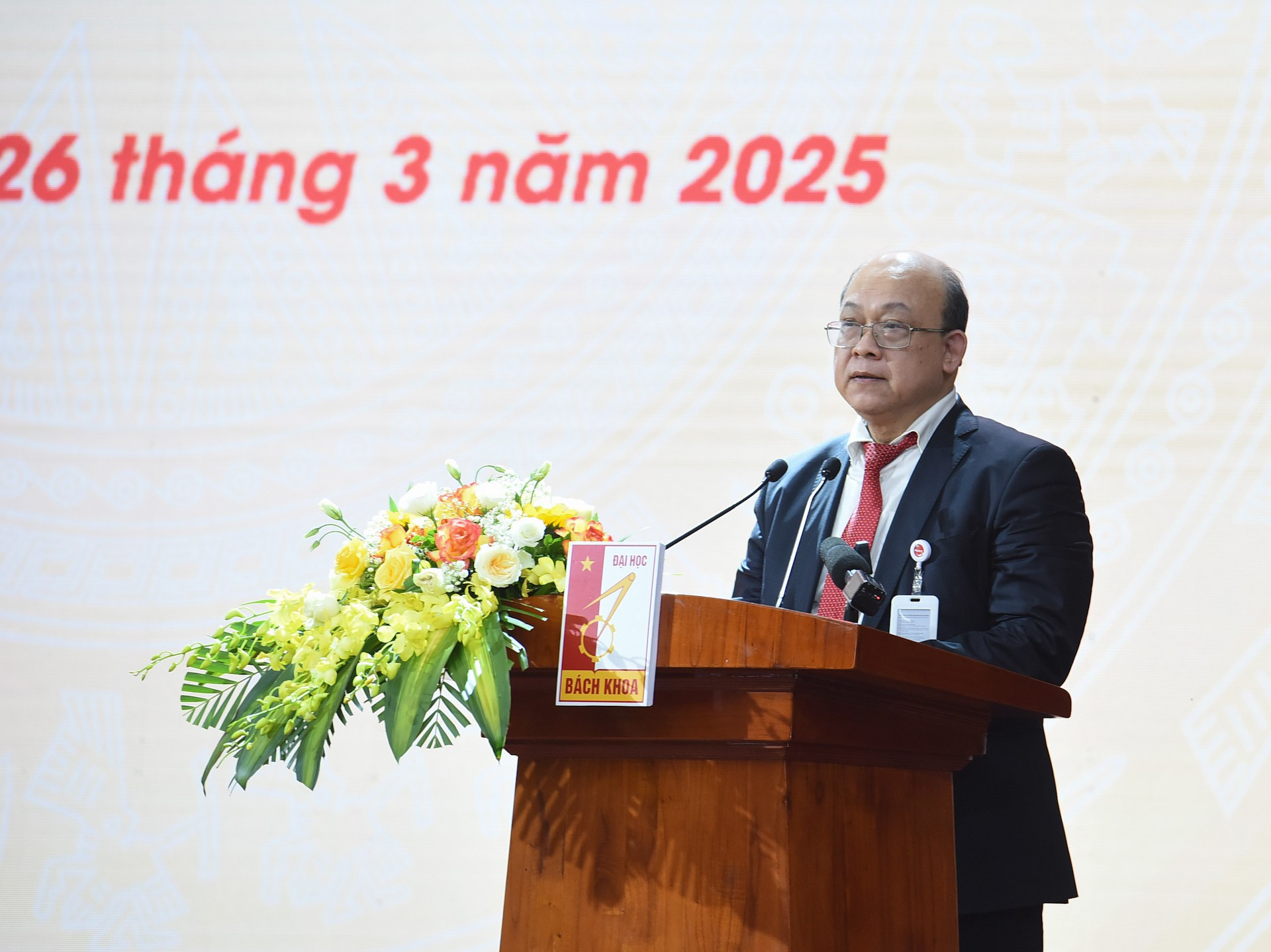 El director de la Universidad de Ciencia y Tecnología de Hanói, Huynh Quyet Thang.