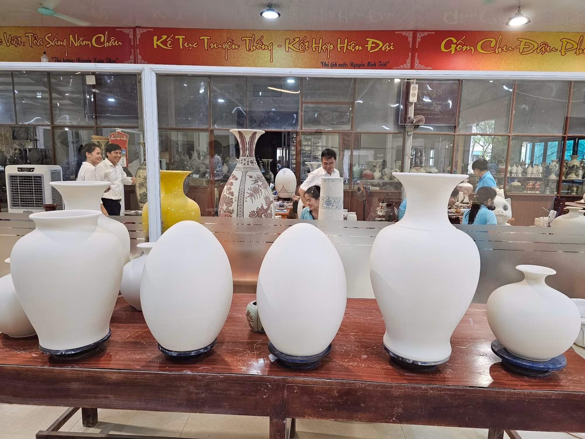 Productos a la espera de ser pintados.