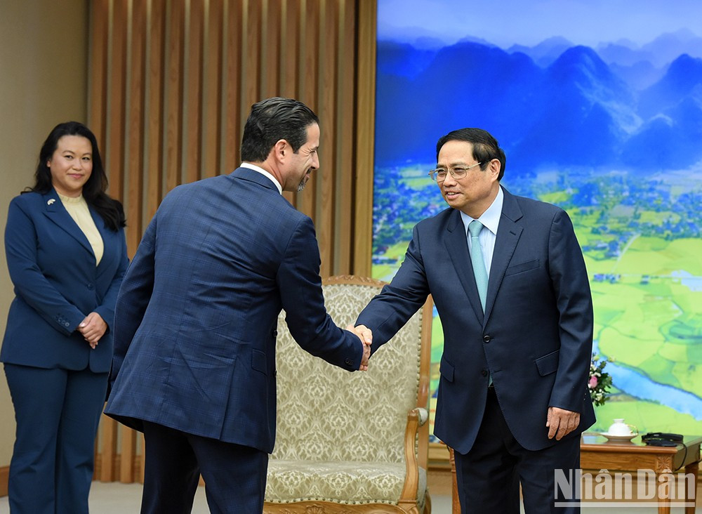 [Foto] Premier vietnamita recibe a una delegación del estado de California ảnh 1