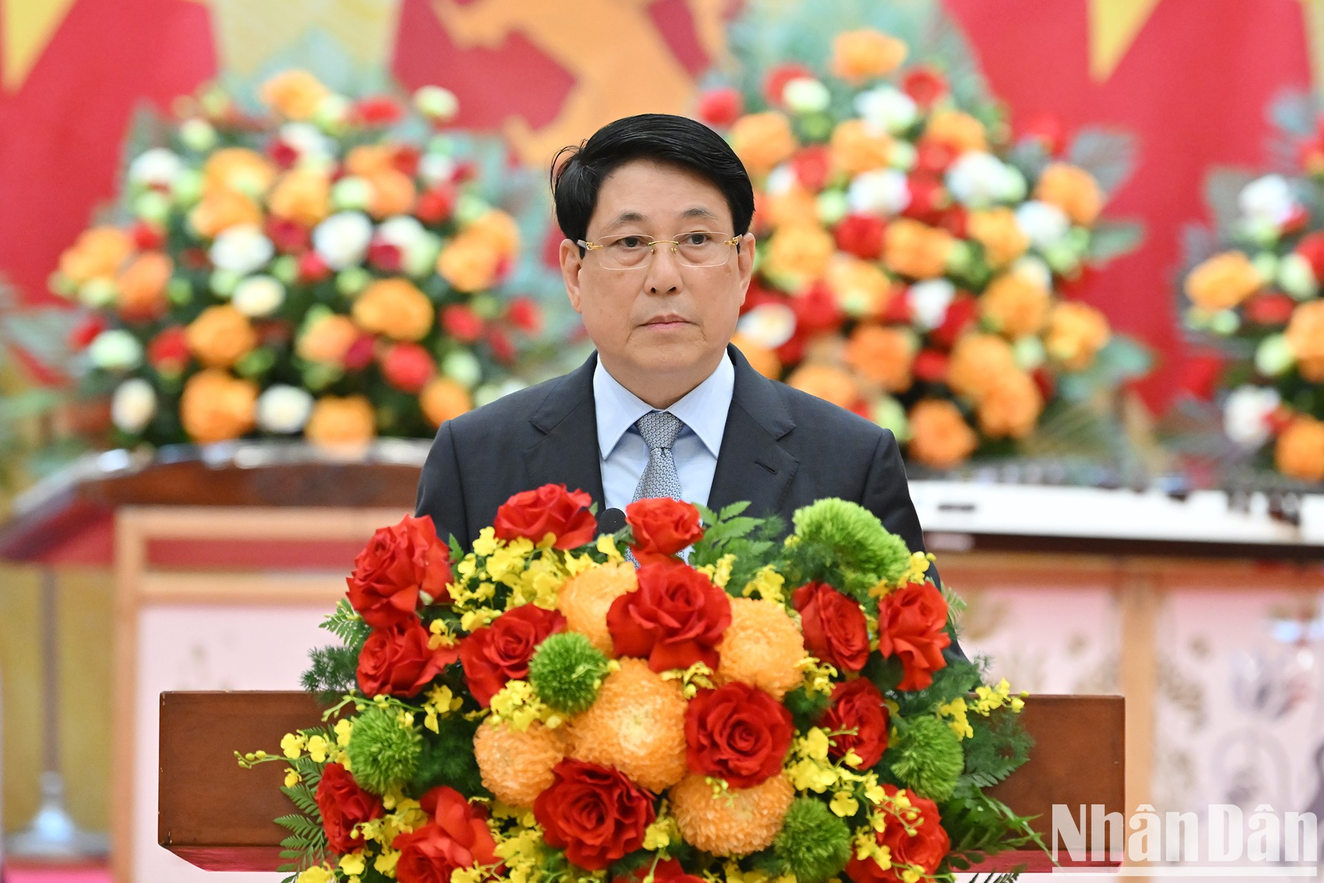 El presidente de Vietnam, Luong Cuong, habla en el banquete.