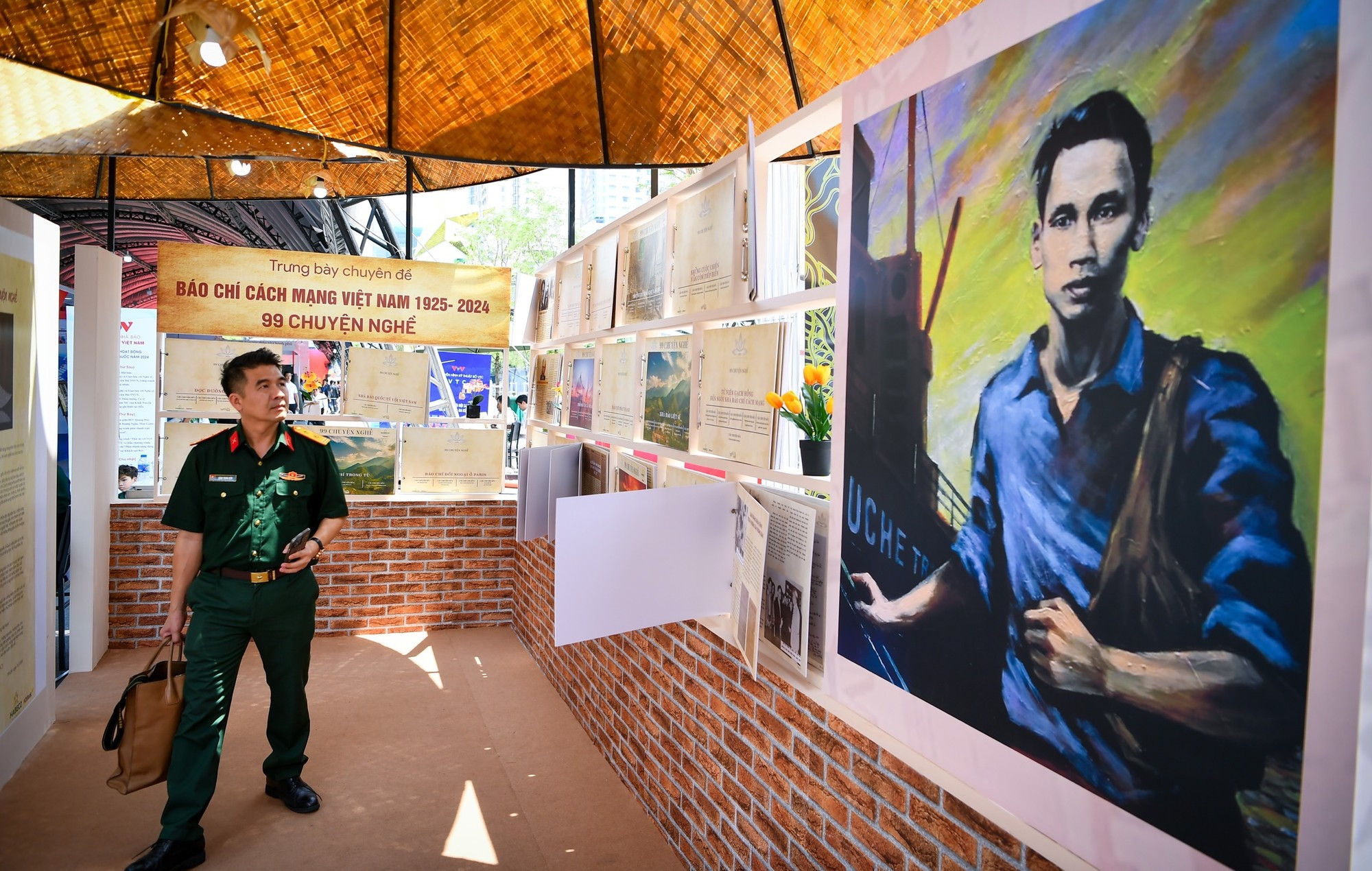 La exposición cuenta 99 historias sobre la fundación y el desarrollo de la prensa revolucionaria de Vietnam durante los últimos 99 años.