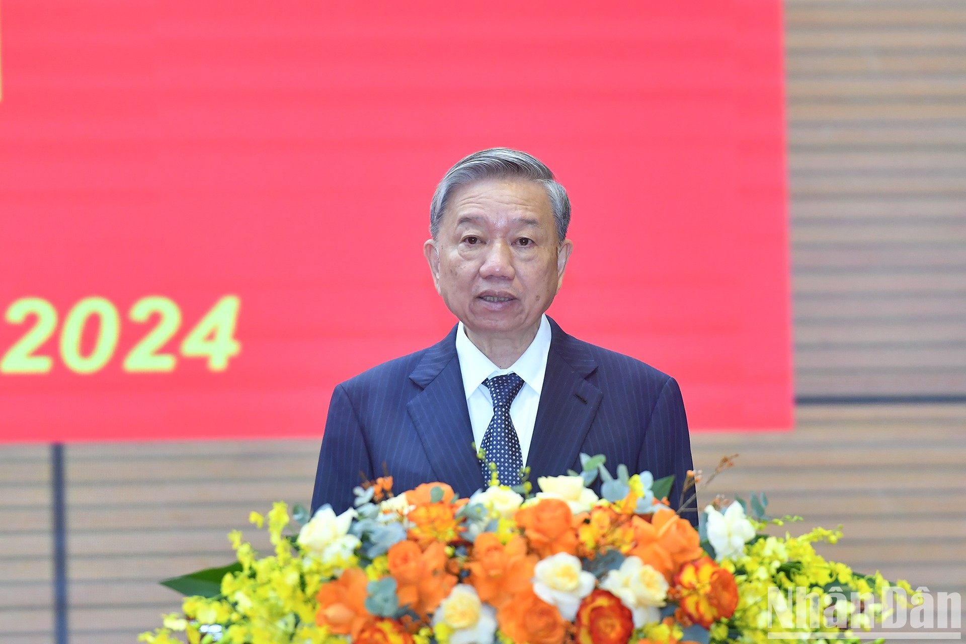 El máximo dirigente vietnamita pronuncia un discurso. El máximo dirigente vietnamita pronuncia un discurso.