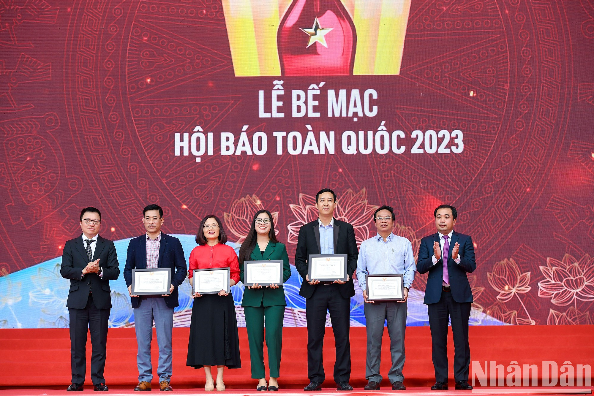 Clausuran Festival Nacional de Prensa de Vietnam 2023 ảnh 8 Clausuran Festival Nacional de Prensa de Vietnam 2023 ảnh 8