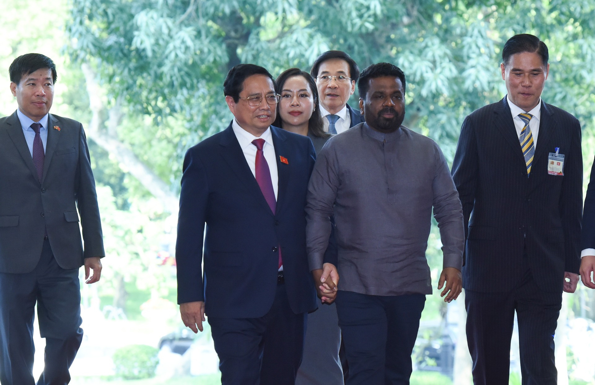 El premier Pham Minh Chinh recibe al presidente esrilanqués, Anura Kumara Dissanayaka.