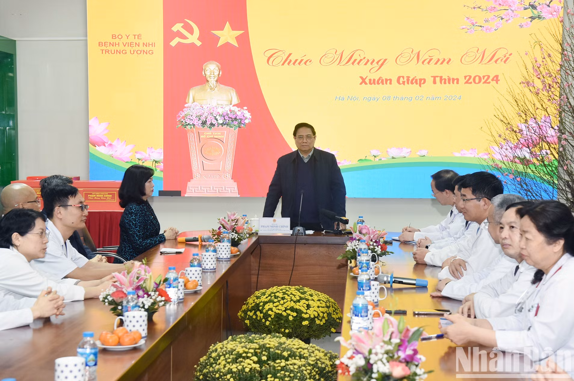 Encuentro con los trabajadores y médicos del Hospital Central de Pediatría. Encuentro con los trabajadores y médicos del Hospital Central de Pediatría.