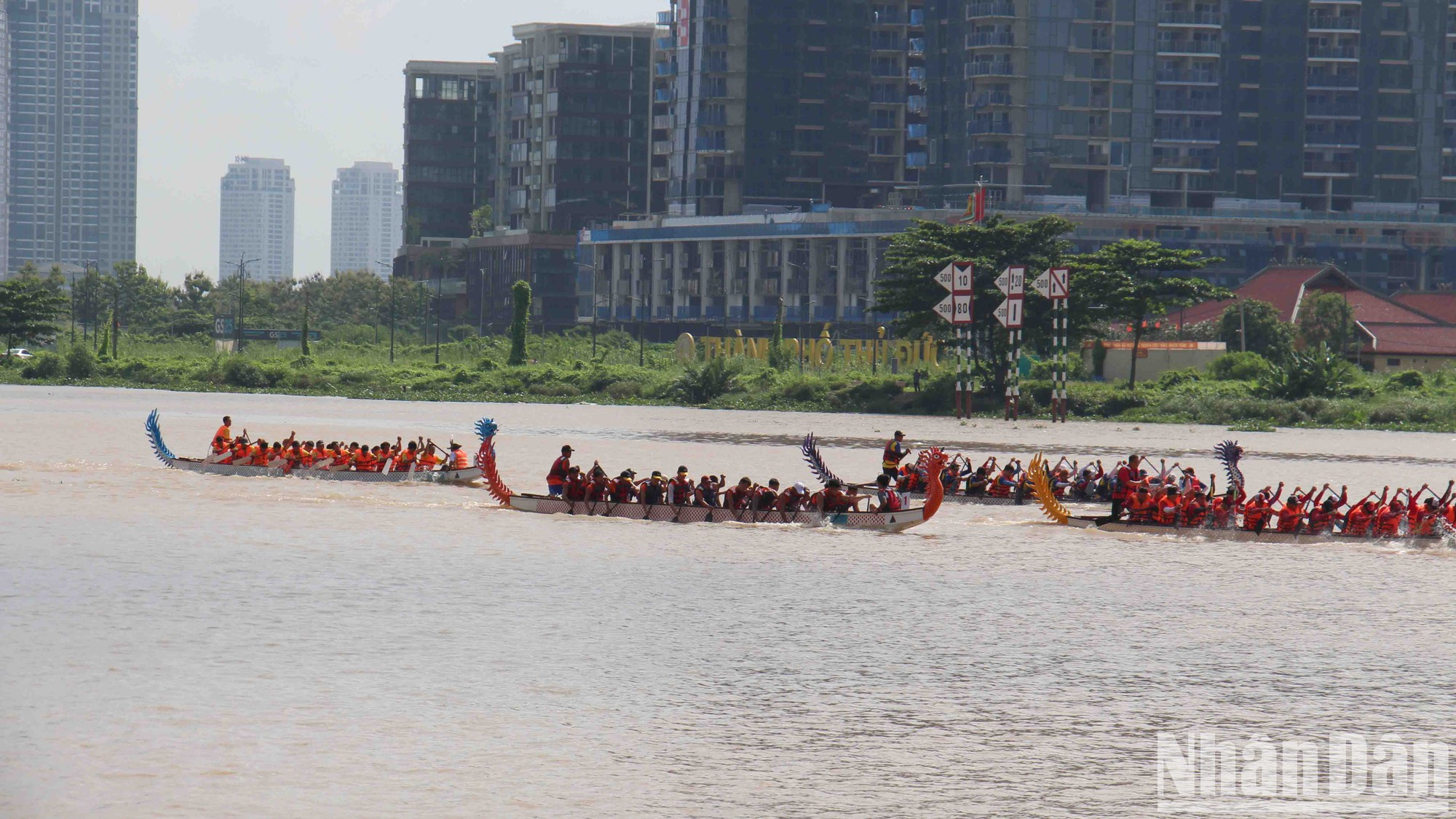 La categoría A incluye los equipos de las localidades de la mayor urbe sureña y las ciudades y provincias participantes. La categoría A incluye los equipos de las localidades de la mayor urbe sureña y las ciudades y provincias participantes.