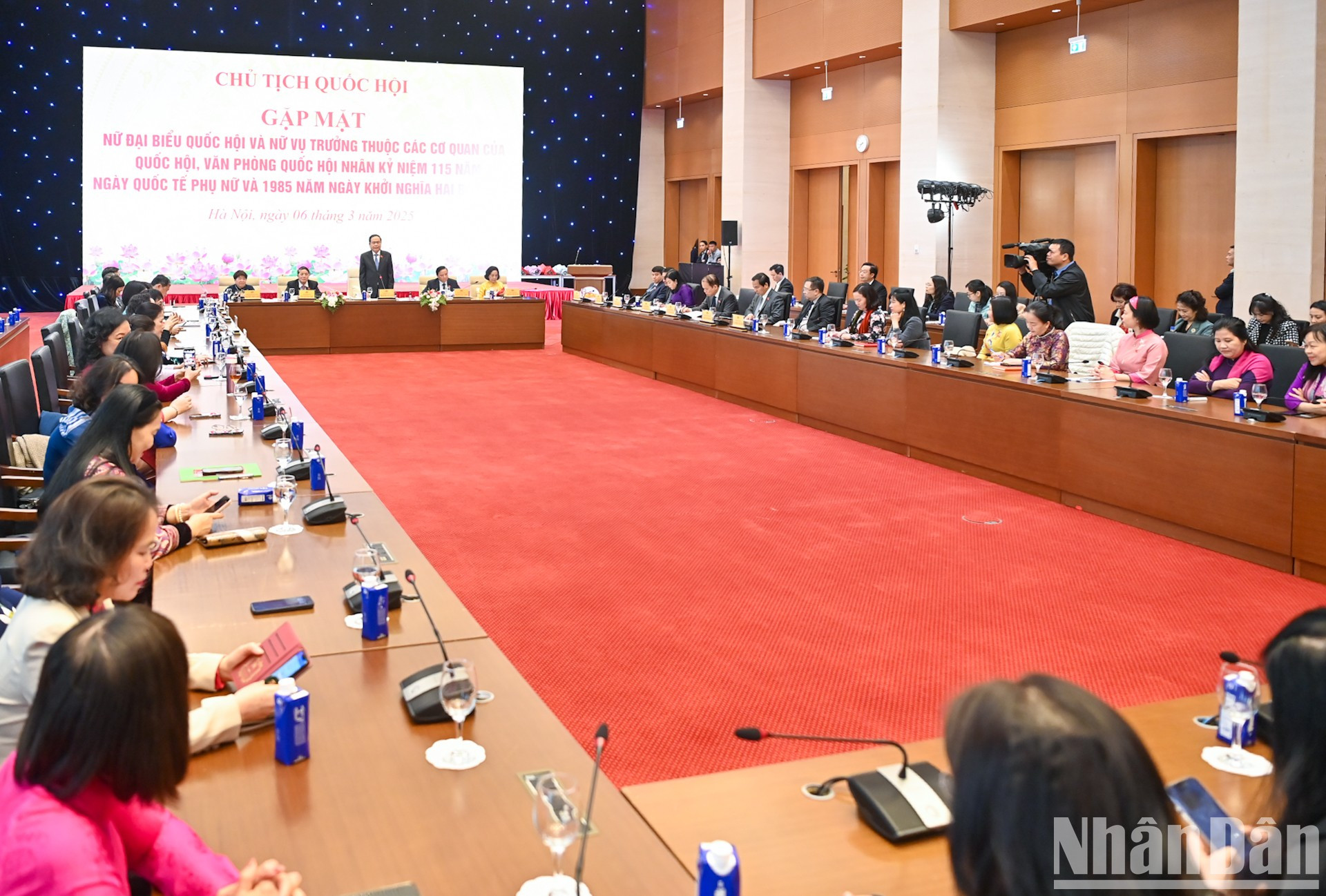 Vista del encuentro. Vista del encuentro.