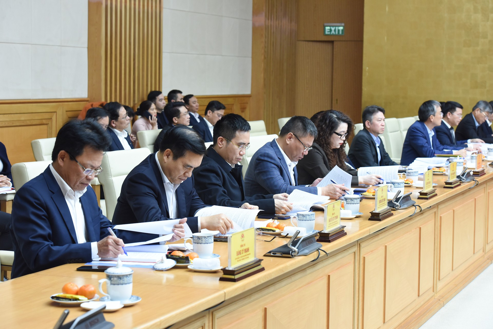Asistentes a la reunión. Asistentes a la reunión.