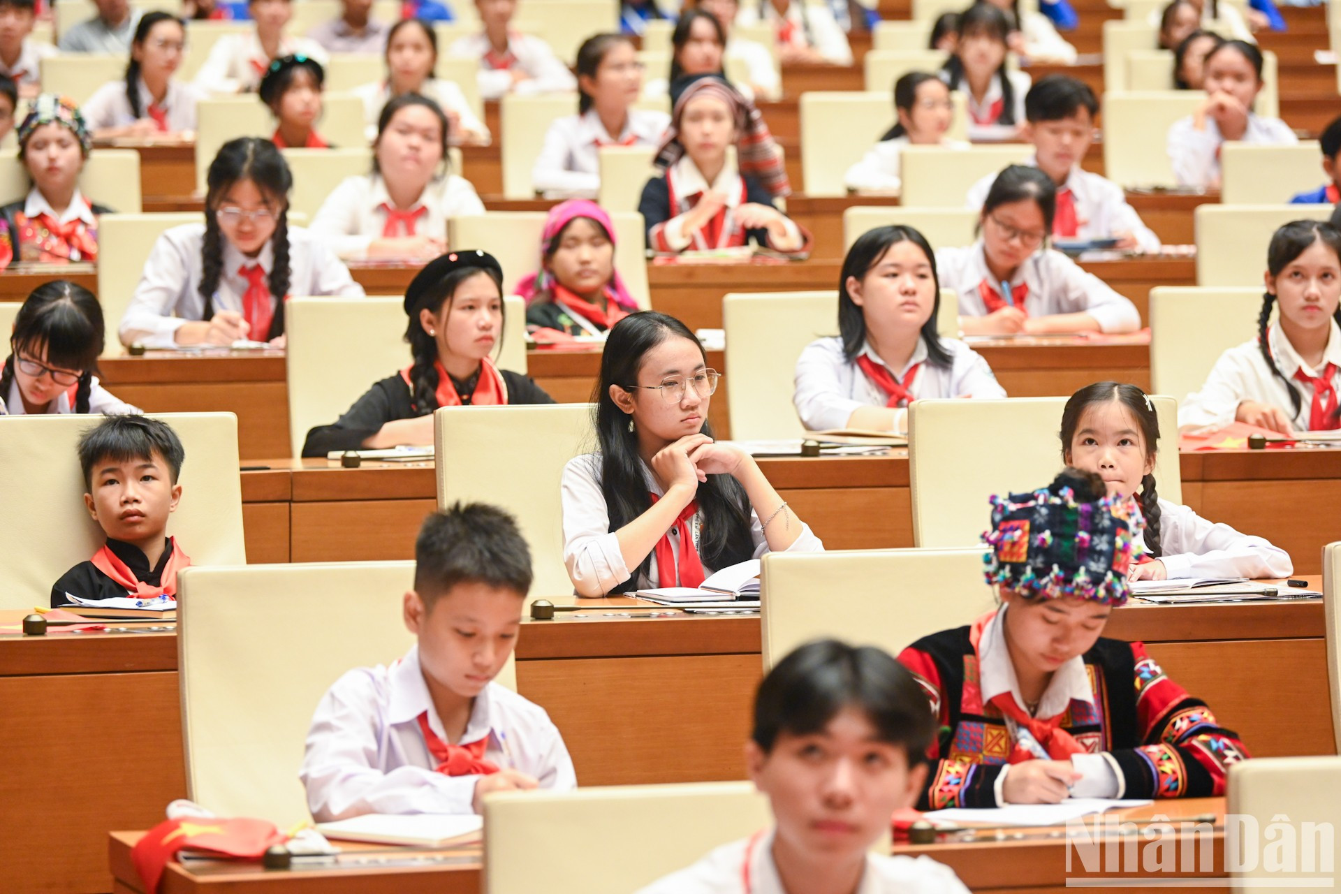 Asistentes infantiles en el evento.