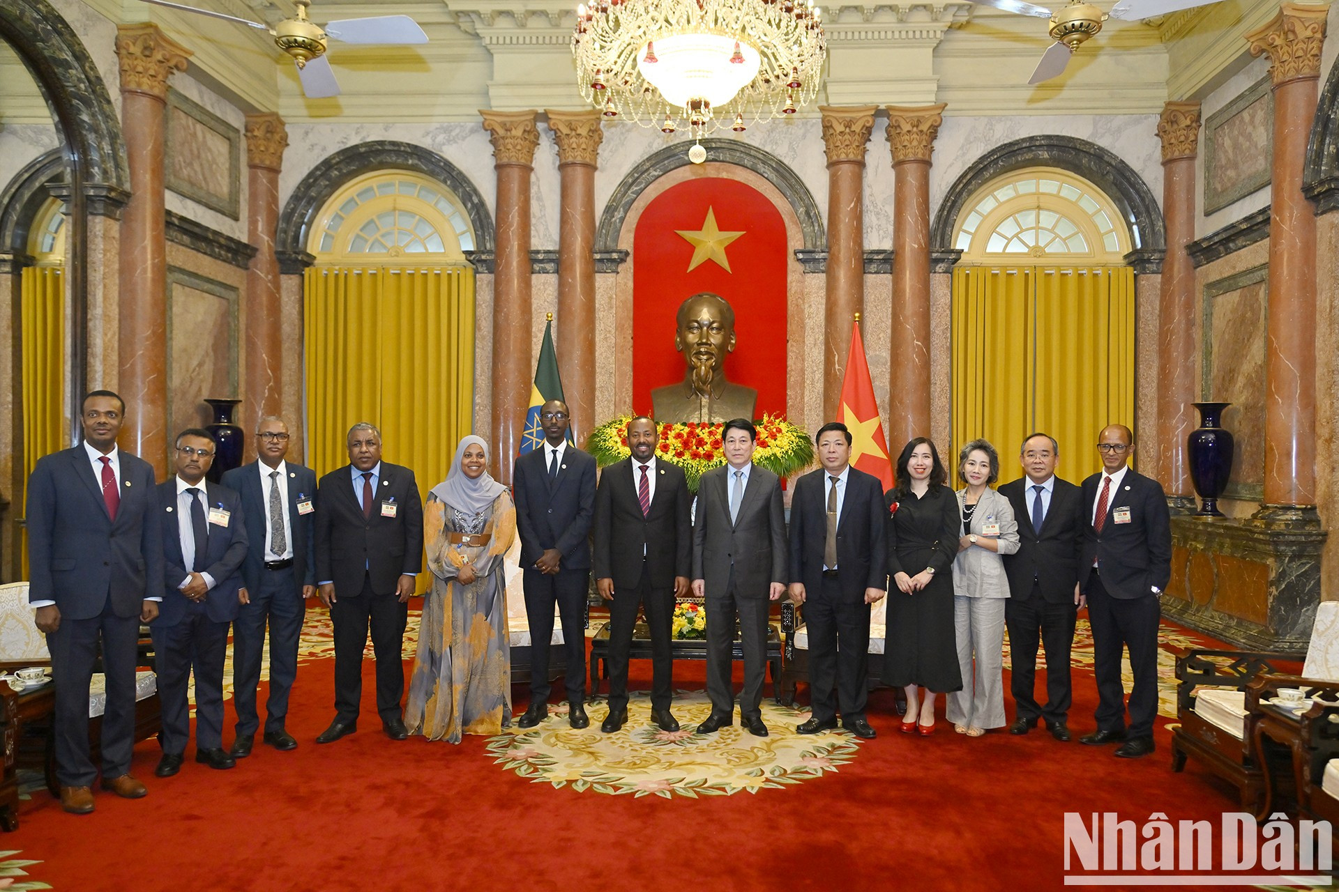 Delegados de Vietnam y Etiopía asisten al encuentro. Delegados de Vietnam y Etiopía asisten al encuentro.
